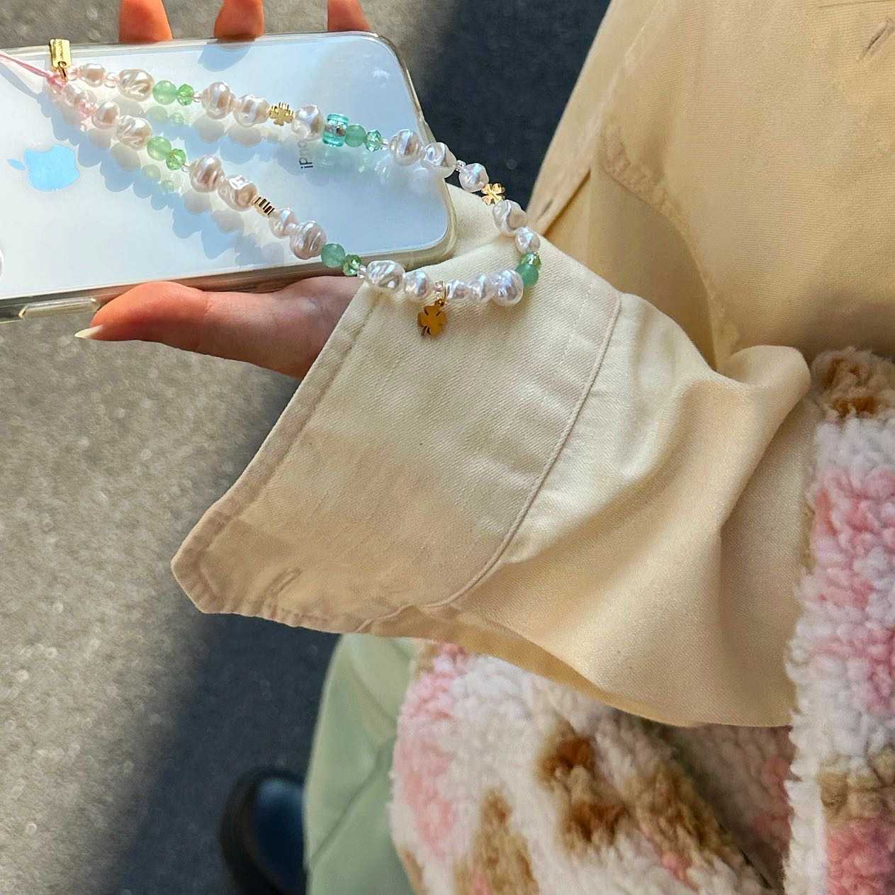 LIMITED SUMMER EDITION: LUCKY GREEN PHONE STRAP (ที่ห้อยมือถือ)