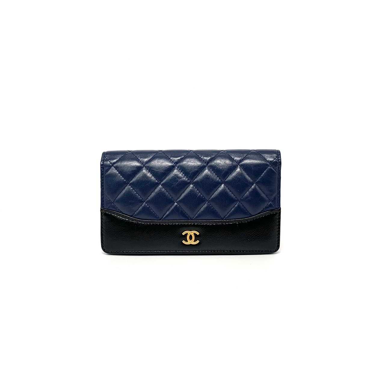 Chanel Gabrielle bi-fold long wallet navy/black ghw holo25