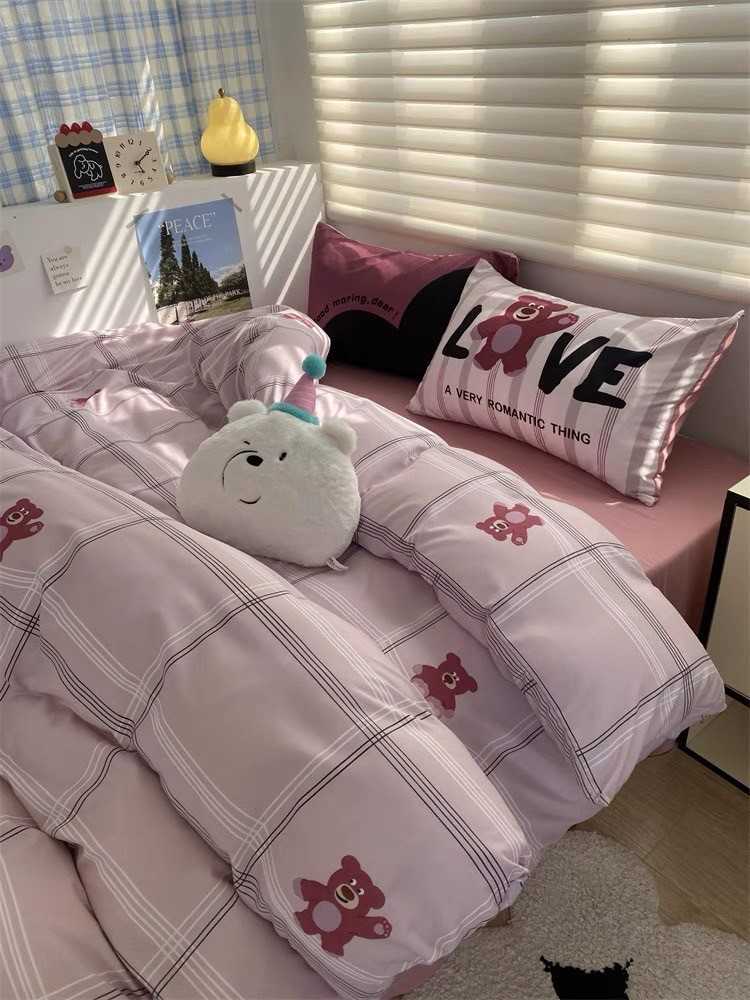 - PREORDER - ชุดผ้าปูที่นอน ลายการ์ตูน ผ้าคอตตอน100% ( มีขนาด 3.5-6 ฟุต )