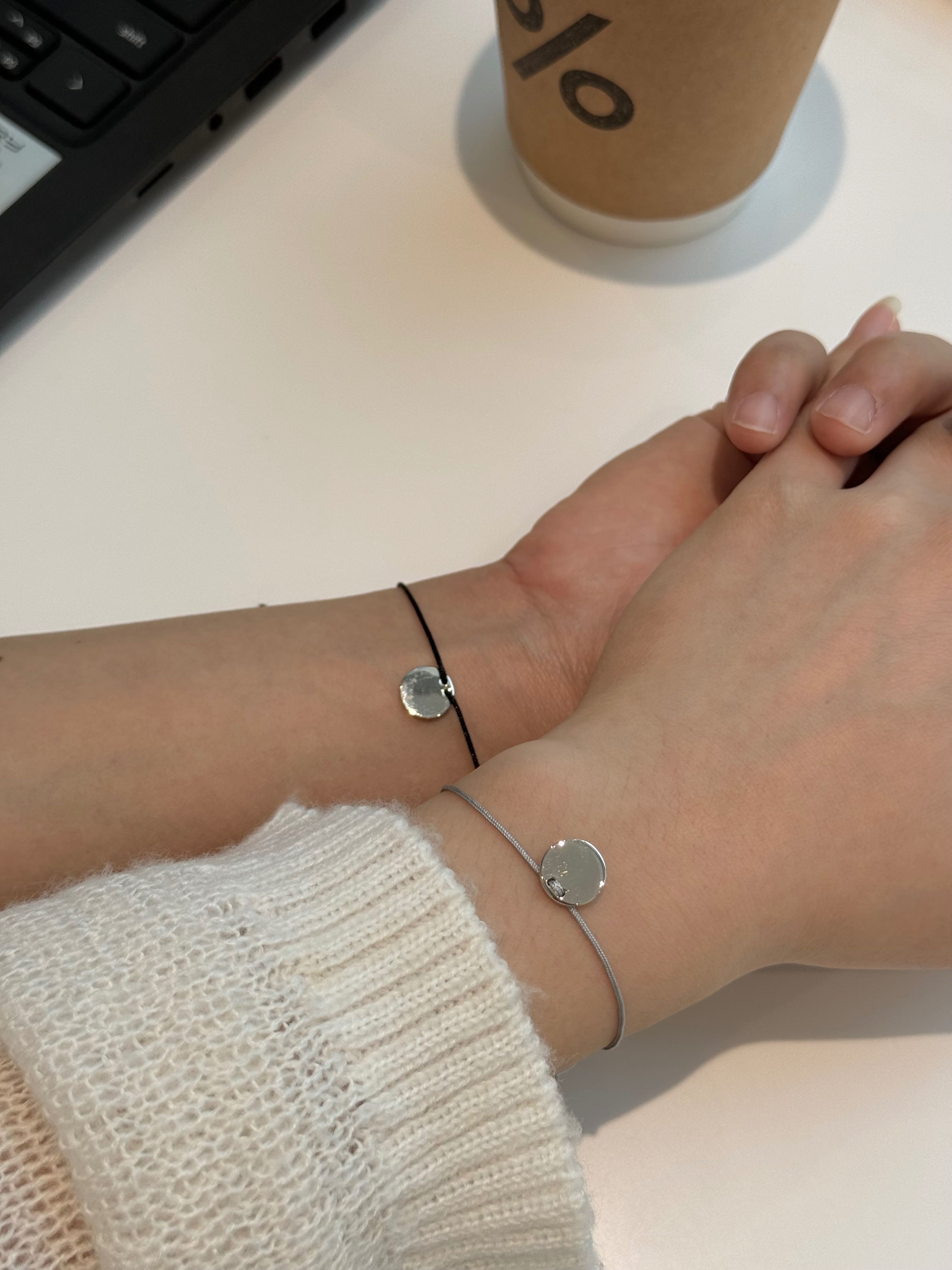 สร้อยข้อมือสลักชื่อ better together💞