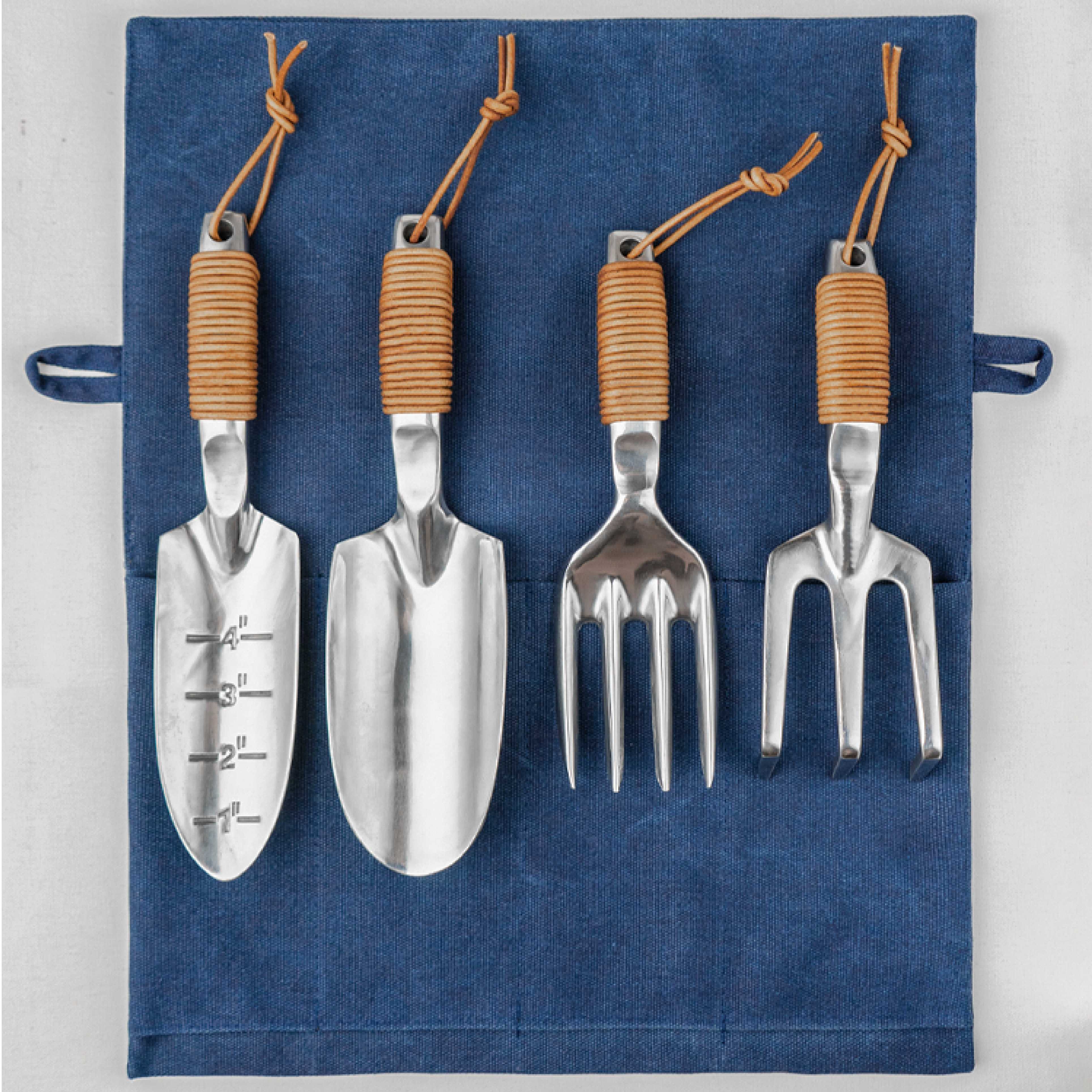 Leather handle gardening set