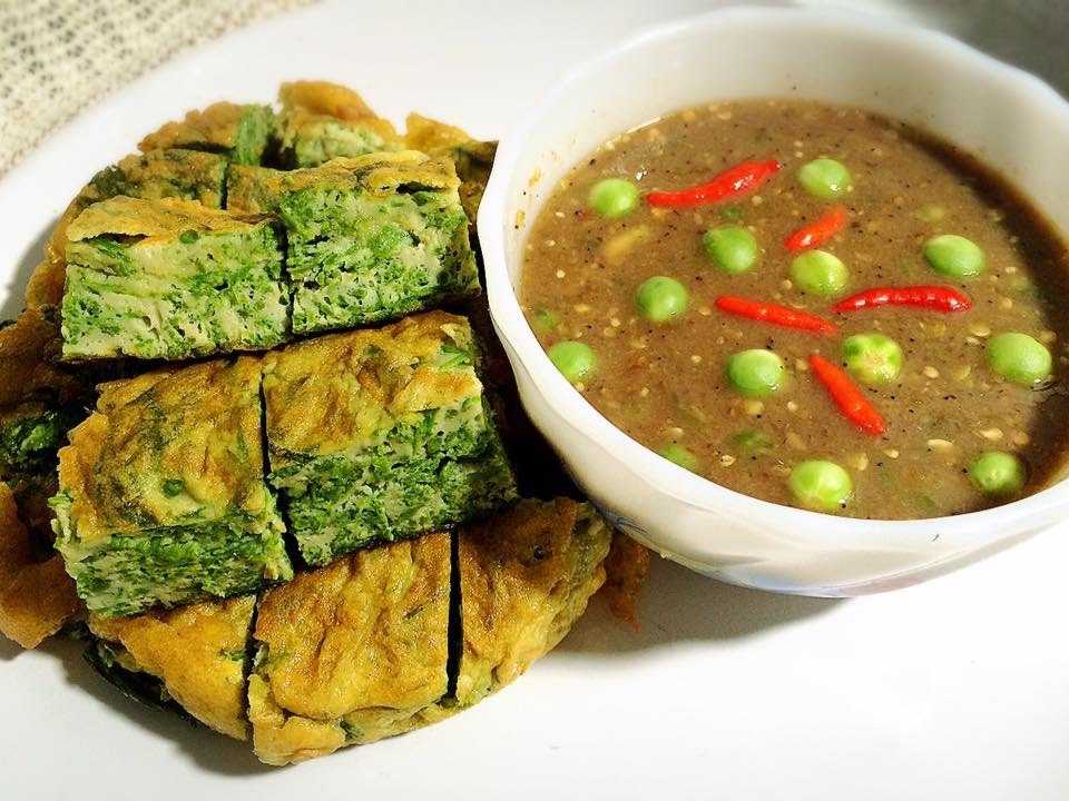 น้ำพริกกะปิ ไข่ชะอม