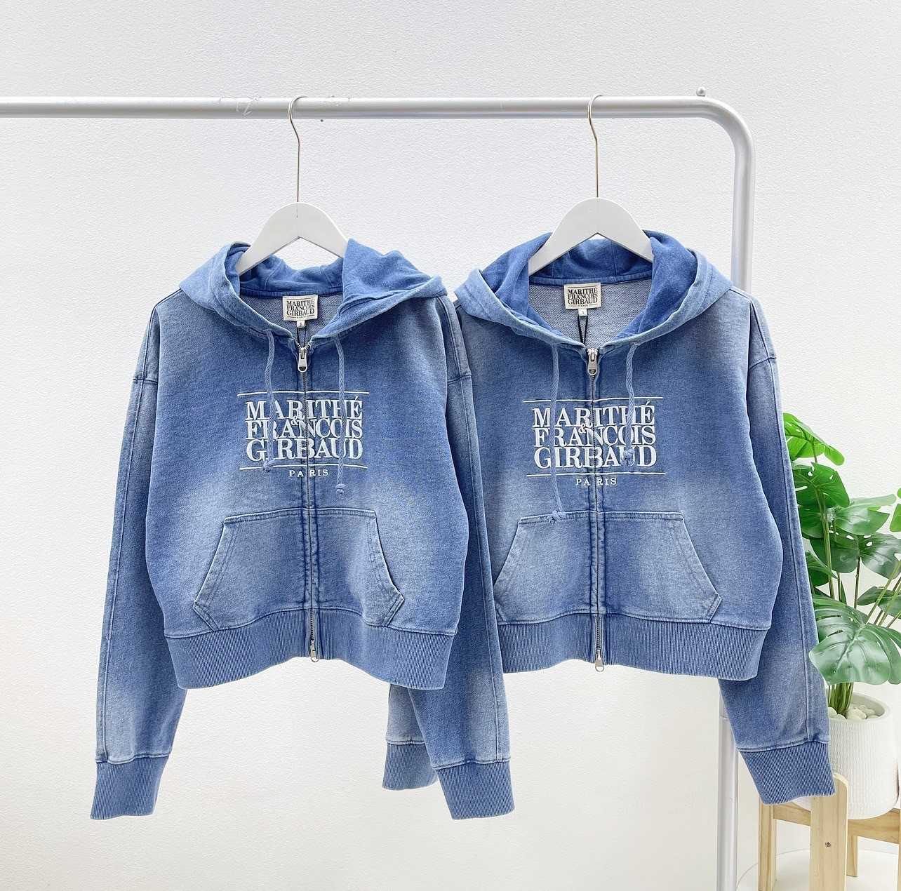 Marithe Cropped Denim Hoodie