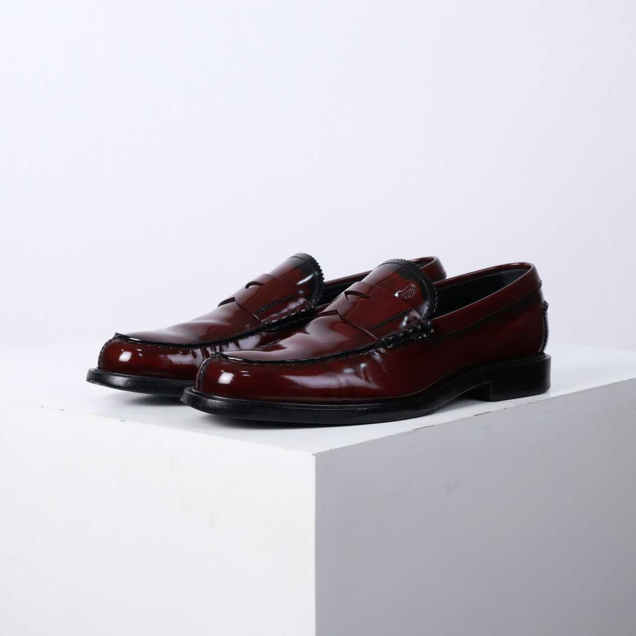 TOD'S 7 UK / 41 EU / 26.6 CM