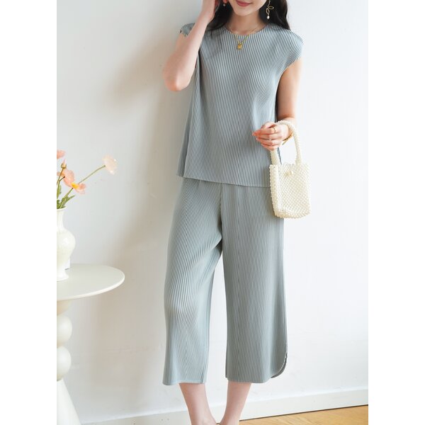ปรับราคาลง!! 2MUAY รุ่น GJO1272 / GJO5286 เซ็ตพลีทคุณภาพ THICK CAP SLEEVE TOP WITH PANT PLEATED S...