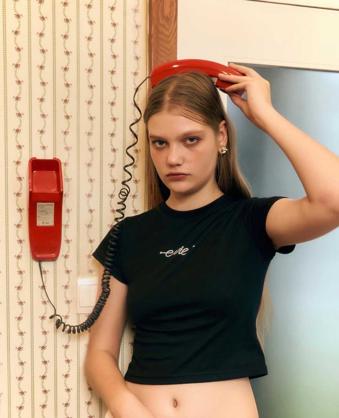 Evie.apparel BABY TEE (Black)