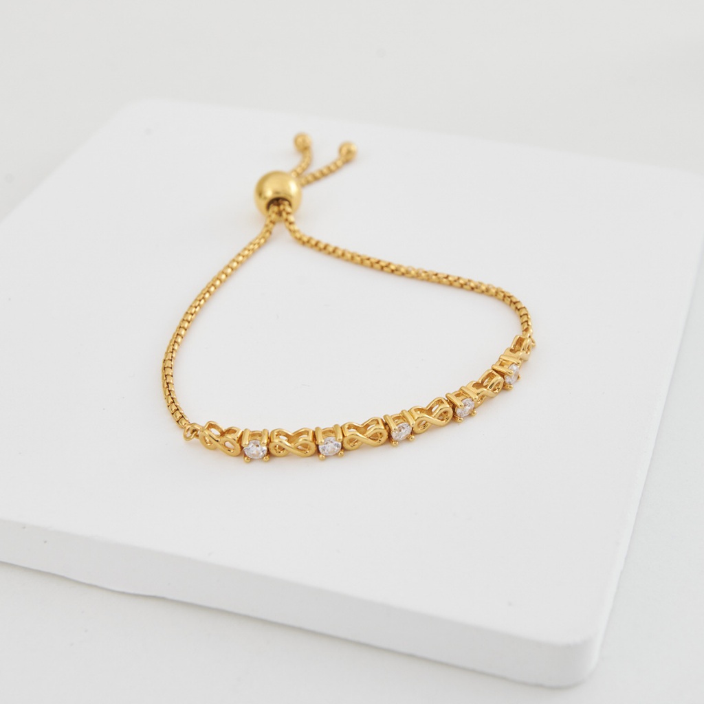 Jewellista สร้อยข้อมือ Kinsley ประดับพลอย CZ รูดปรับขนาดไซส์ได้ตามชอบ