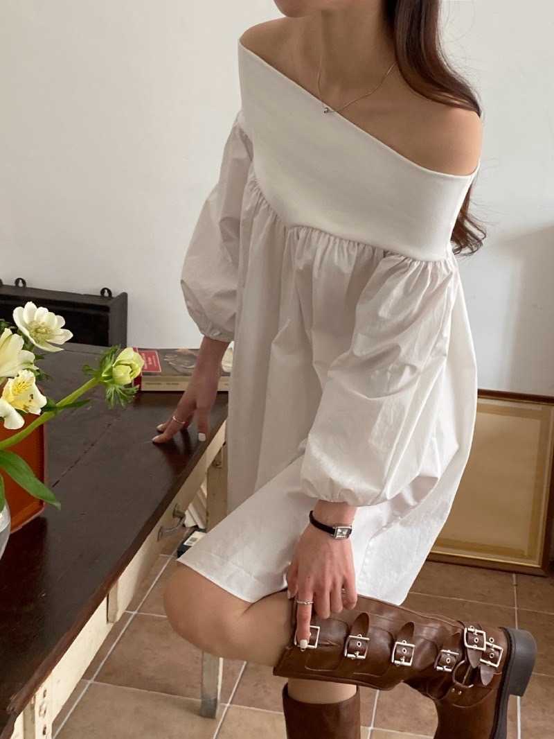 Lily off shoulder dress