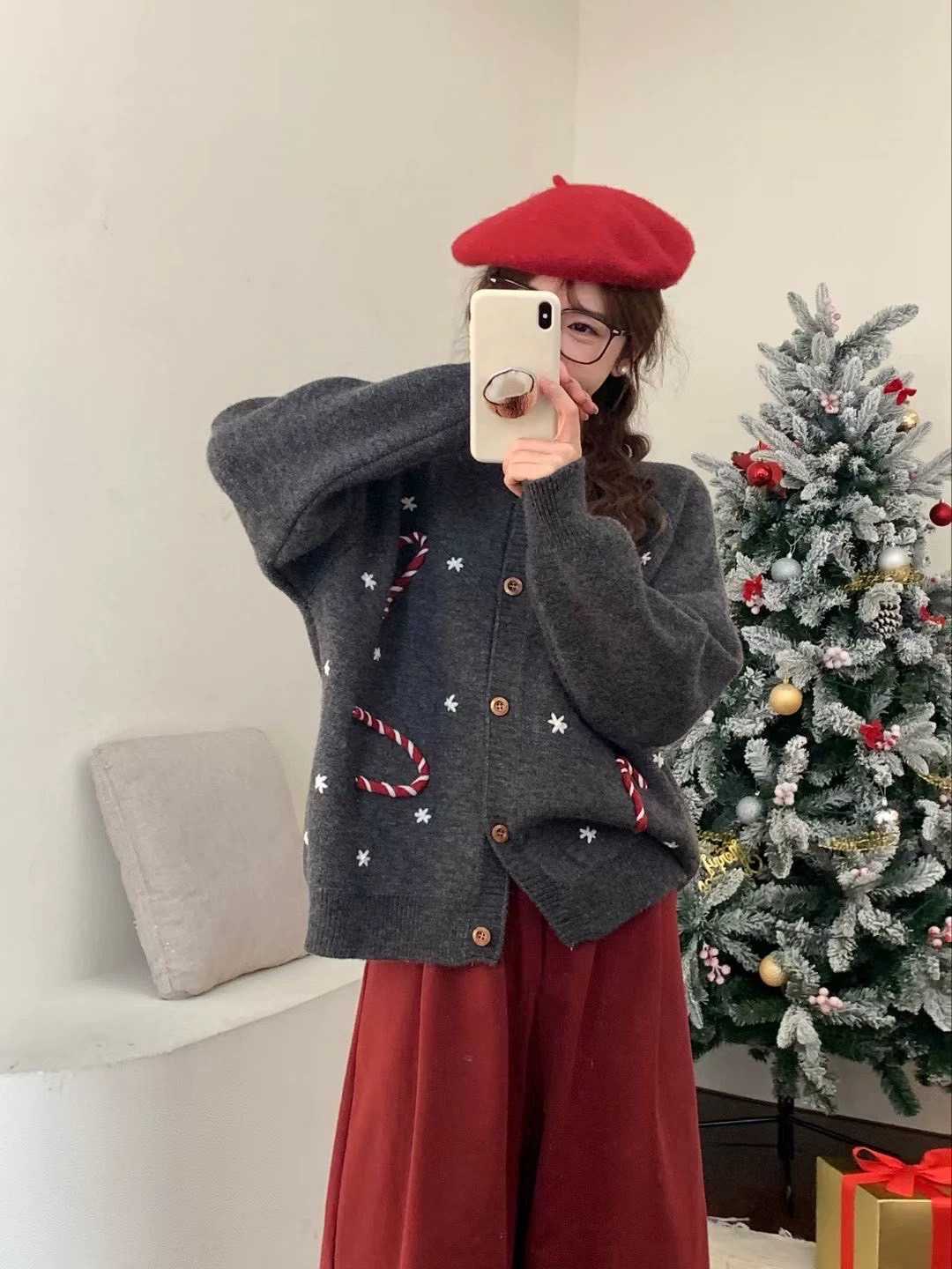 CANDY CANES KNIT WOOL SWEATER / สีเทา