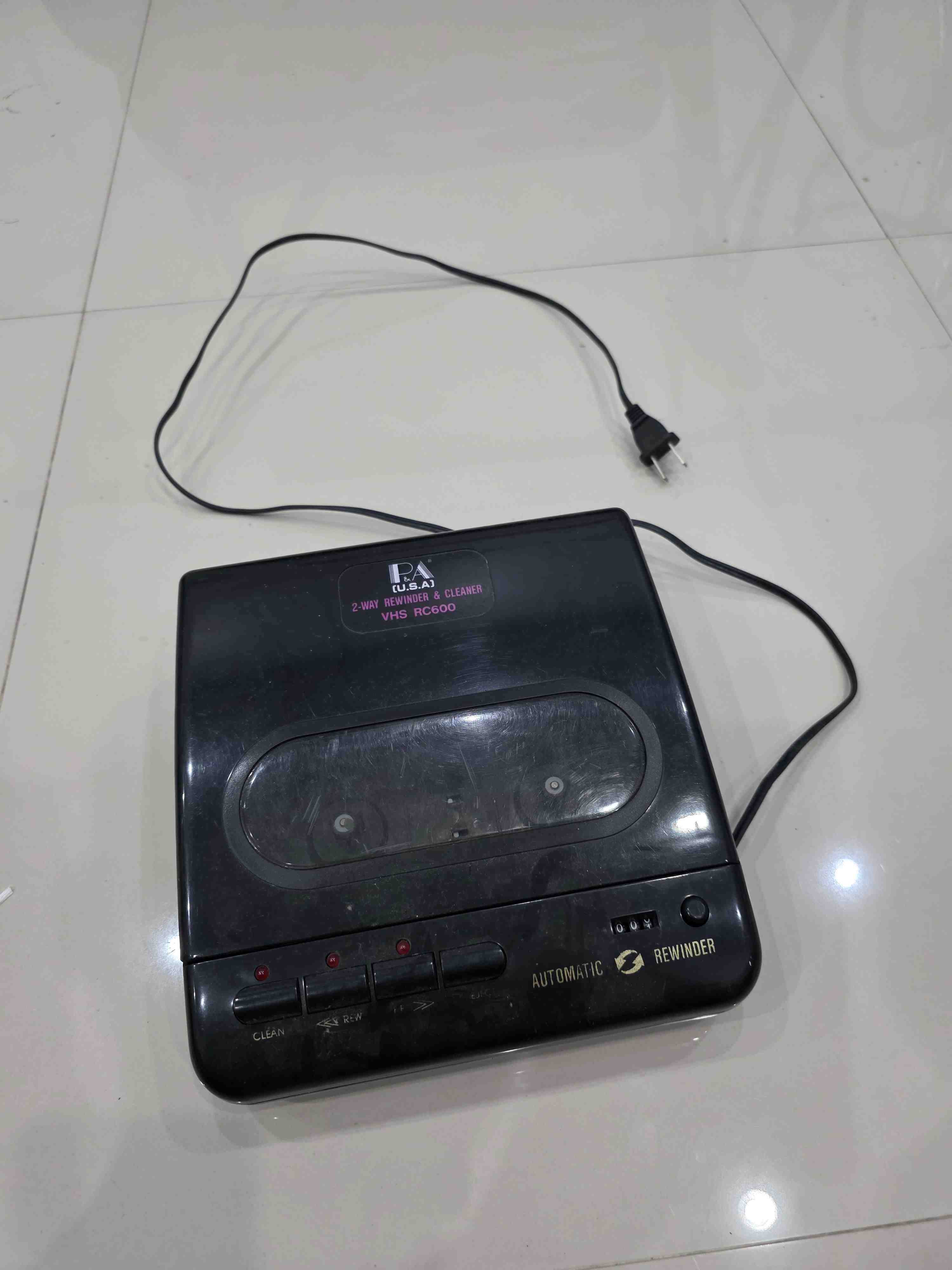 เครื่องเล่นเทป แผ่นสี่เหลี่ยม รุ่นเก่า หายาก เดิมๆ ของเก่าเก็บ วินเทจ หายากครับ พร้อมส่ง