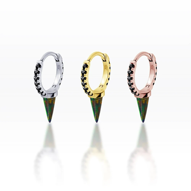 PiercingRoomByJay Single Black opal spike/black CZ Huggie Hoop เงินแท้ (ราคาต่อชิ้น)