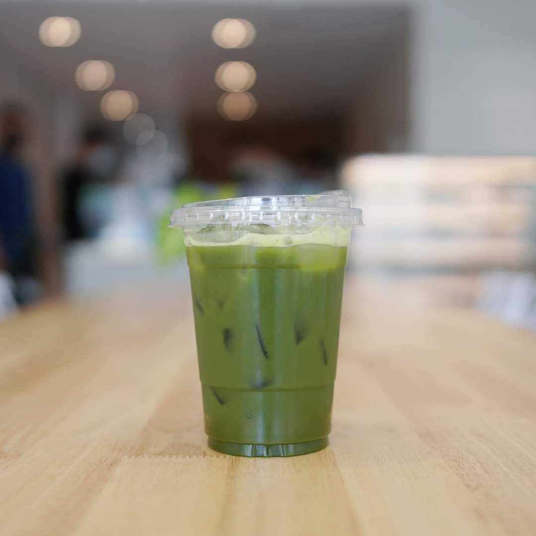 ชาเขียวน้ำผึ้ง / Iced Honey Green Tea