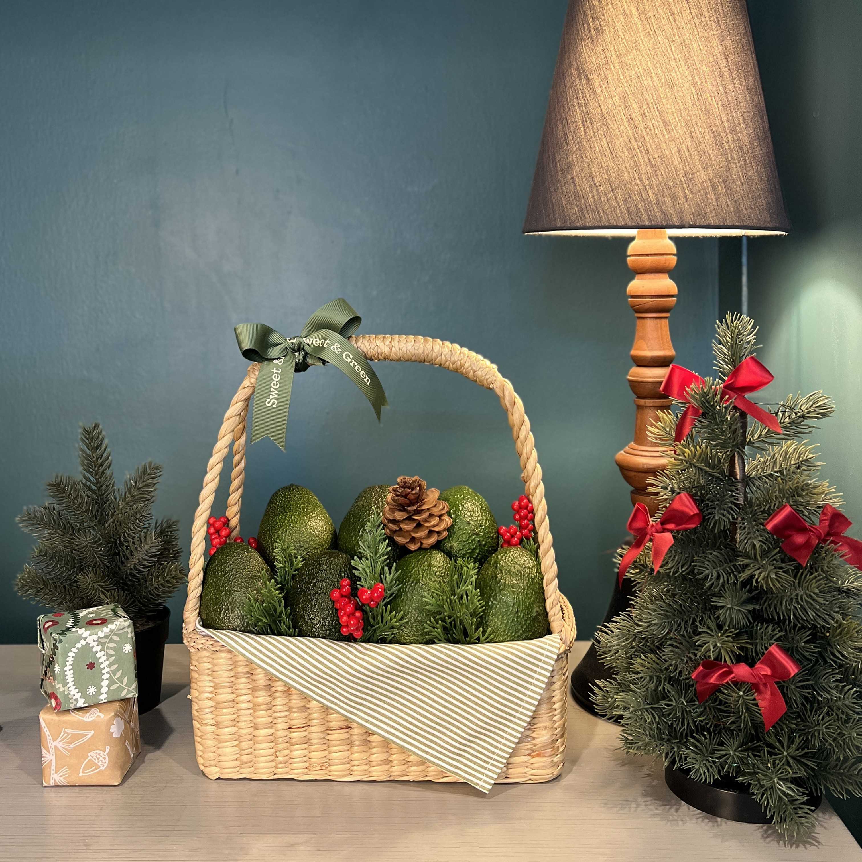 AVOCADO GIFT BASKET