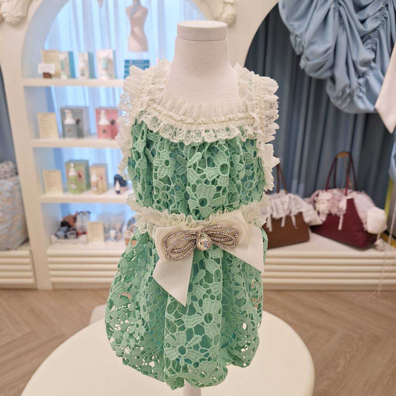 Trilly tutti brilli (M) Anotoniette