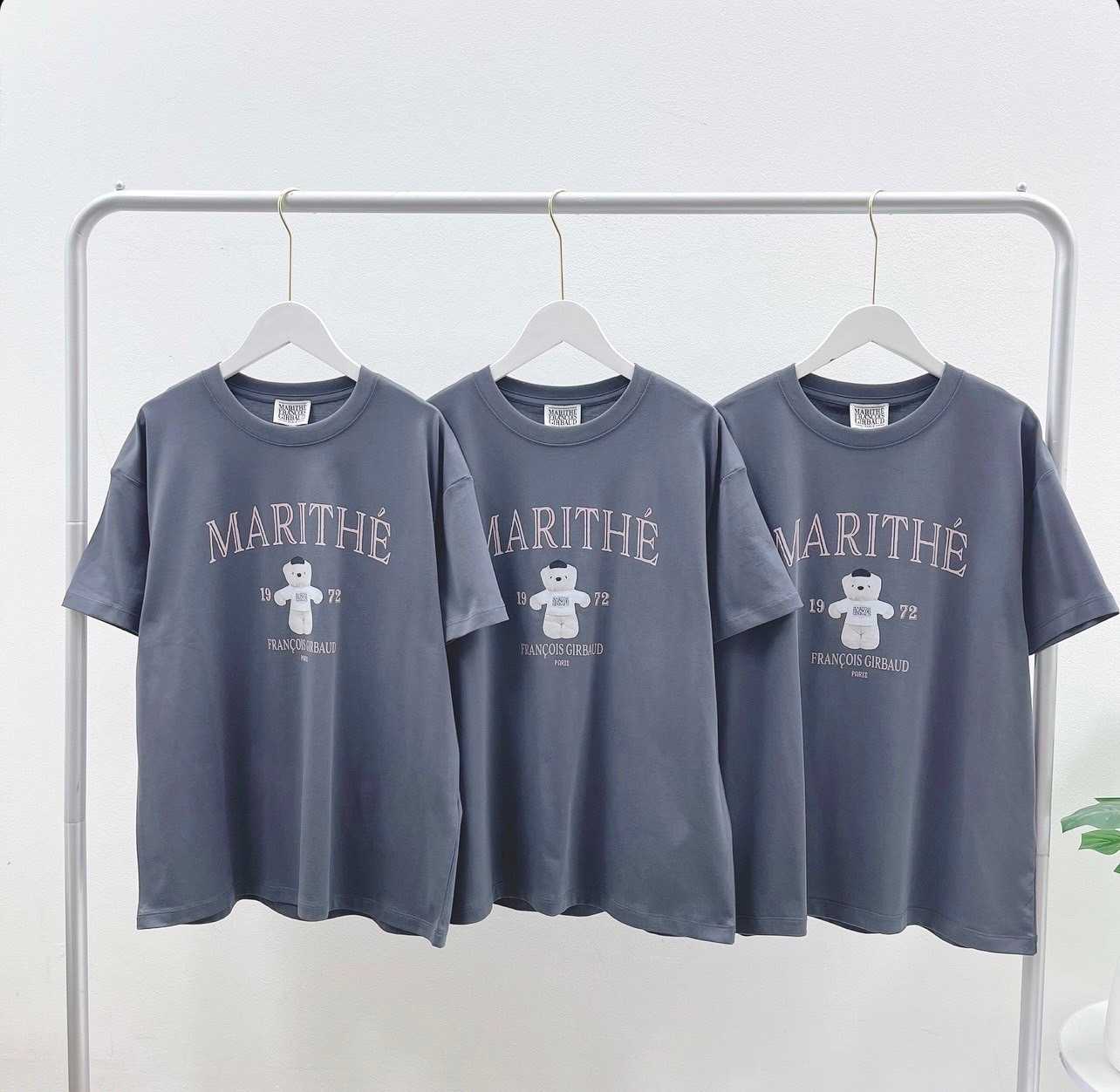 Marithe  Graphic Oversize Tee (Charcoal)