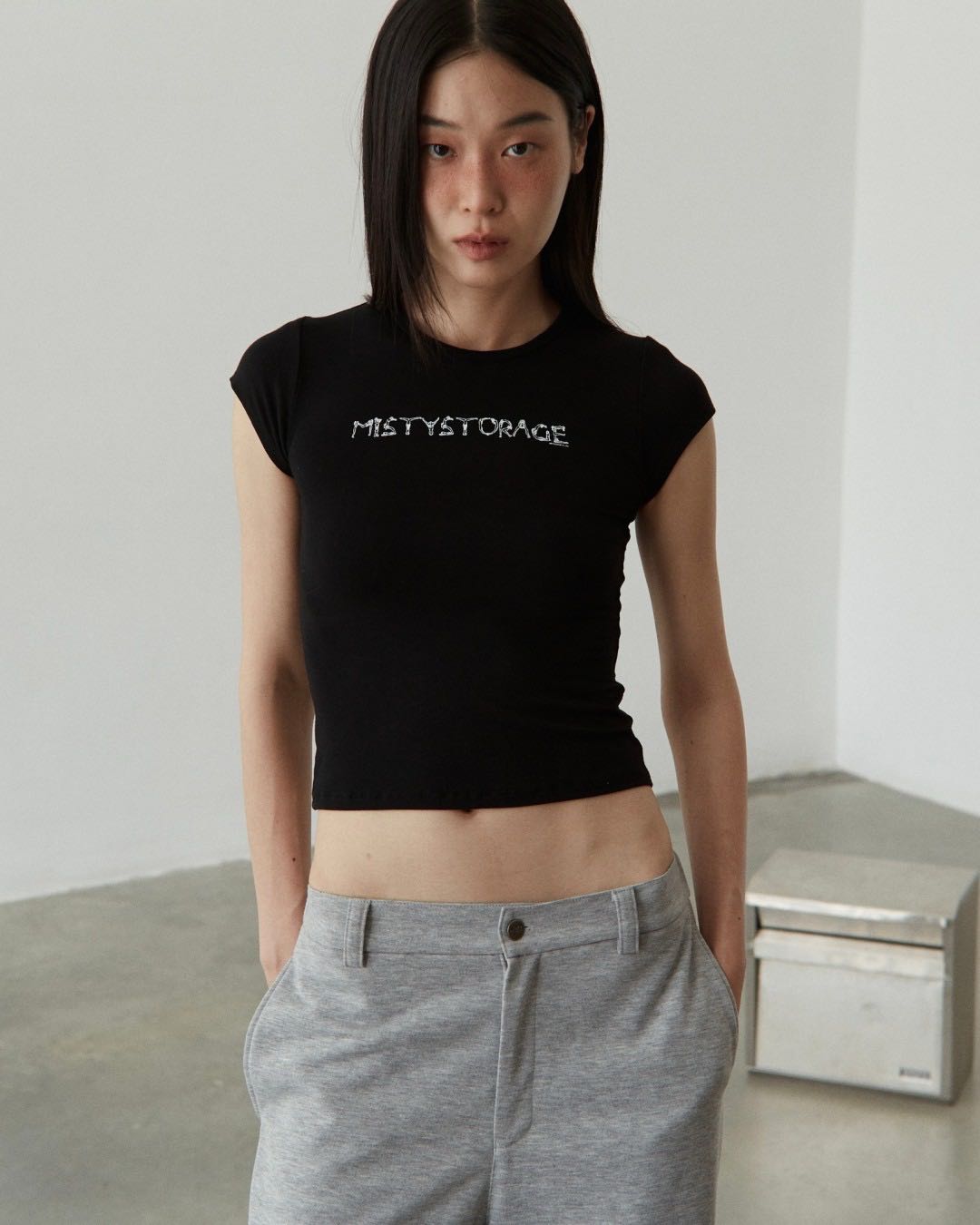 MISTYSTORAGE LOGO TEE BLACK