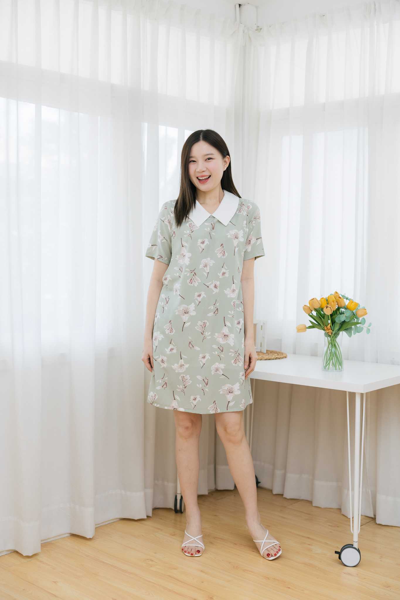 เดรสให้นม Green pistachio floral collar dress