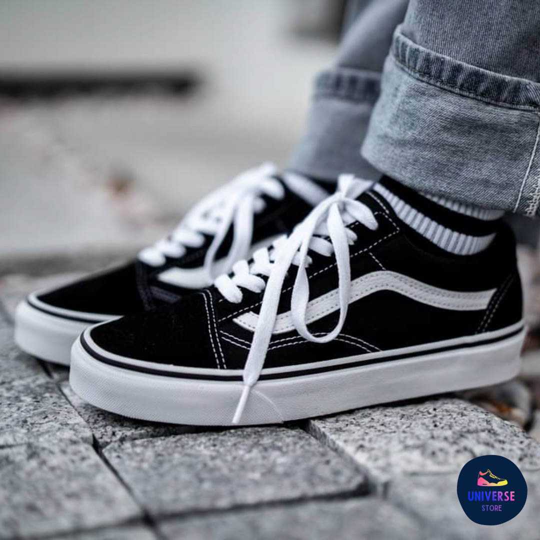 VANS OLD SKOOL CLASSIC - BLACK/WHITE