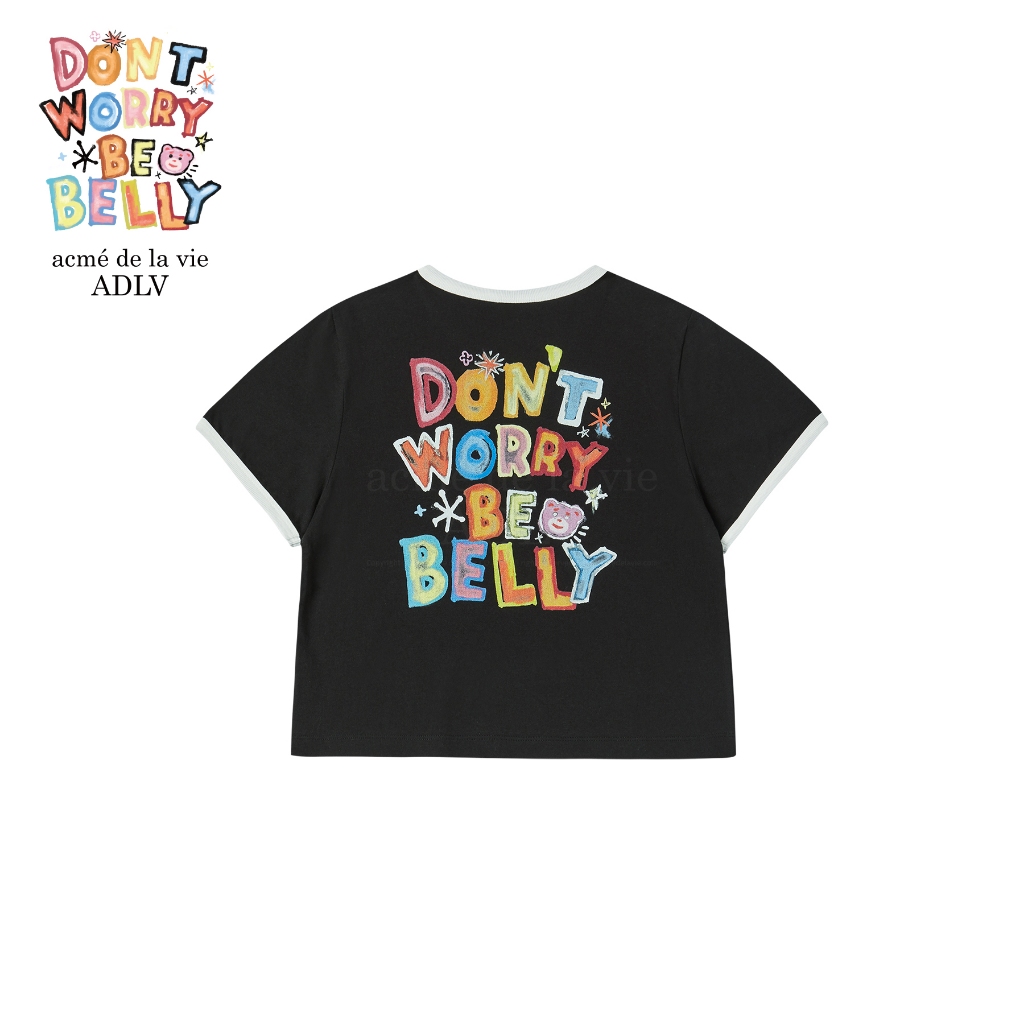 ADLV [acme de la vie] เสื้อครอป รุ่น Belly Collage Logo Crop Short Sleeve T-Shirt Black