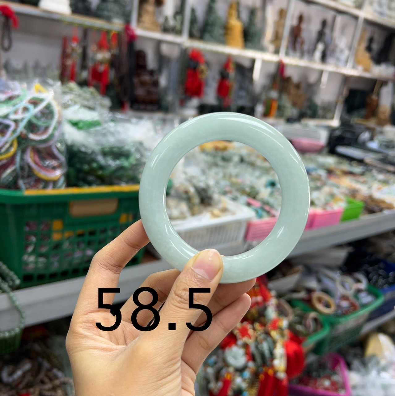 กำไลหยกอาบน้ำ เนื้อสวย หนา 12-13มิล ไซส์ 58-59.5