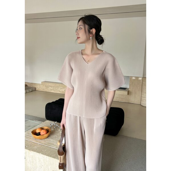 2MUAY GJO1711 เสื้อพลีทคุณภาพ THICK V NECK SHORT SLEEVE PLEATED TOP 8 สี FREE SIZE