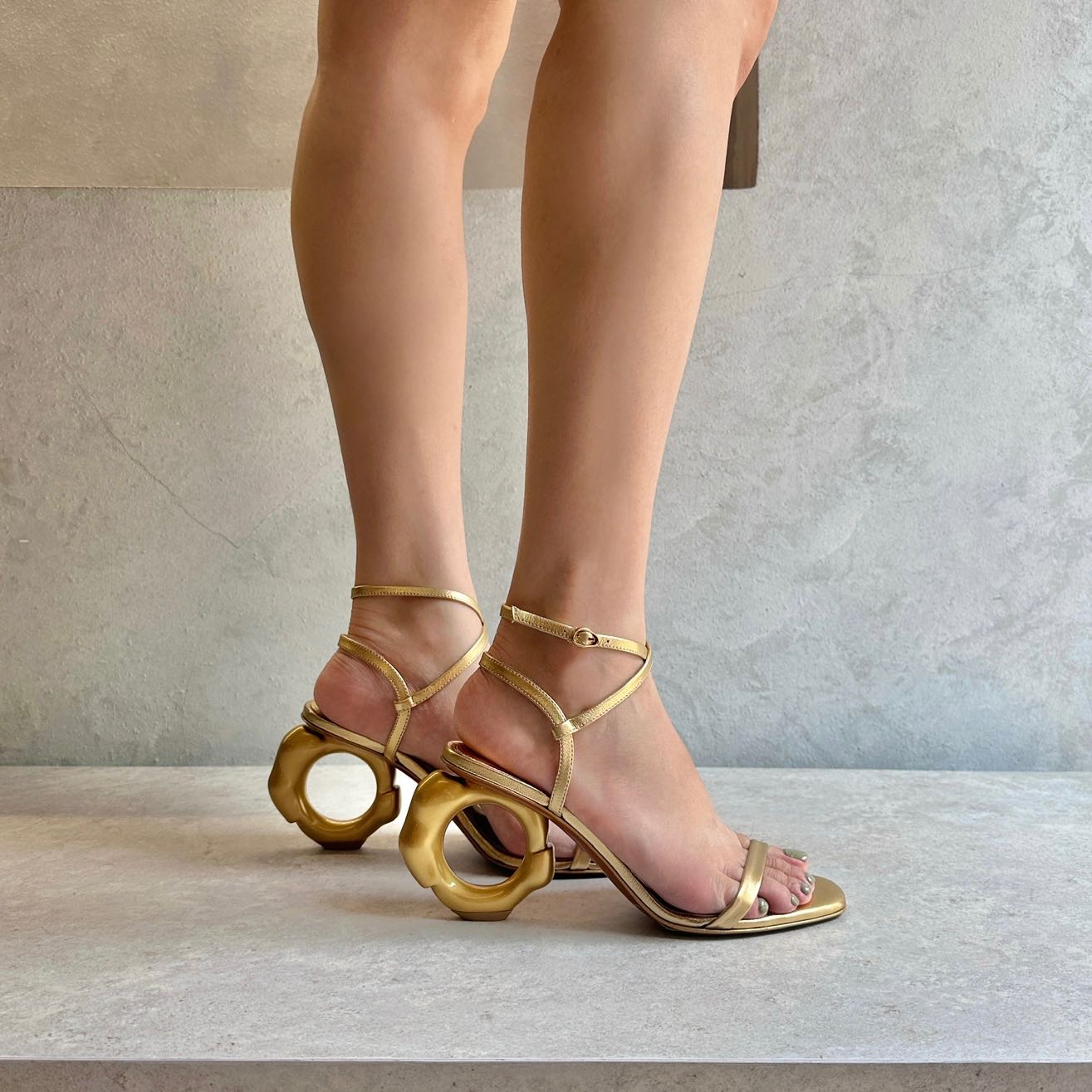 Cult Gaia CIRCE SANDAL - BRASS