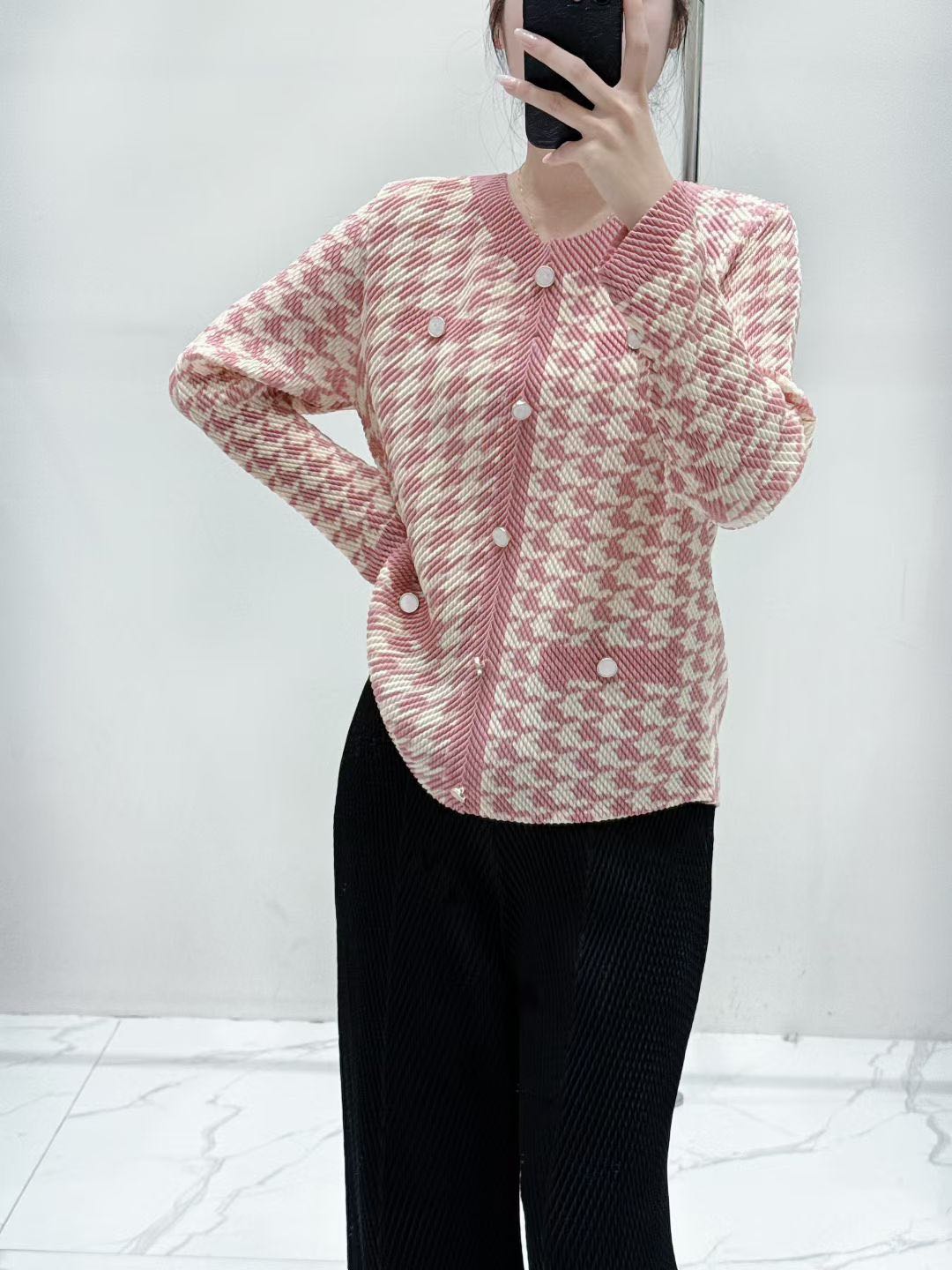 PleatByNisa B43 เสื้ออัดพลีทผ้าพรีเมียม เนื้อผ้าคุณภาพ Polyester100%