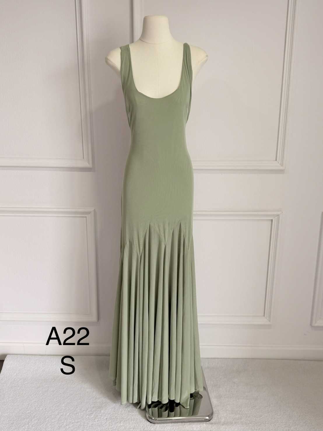 👑 One and Only | A22 Rina Maxi Dress-Sage สีพิเศษ