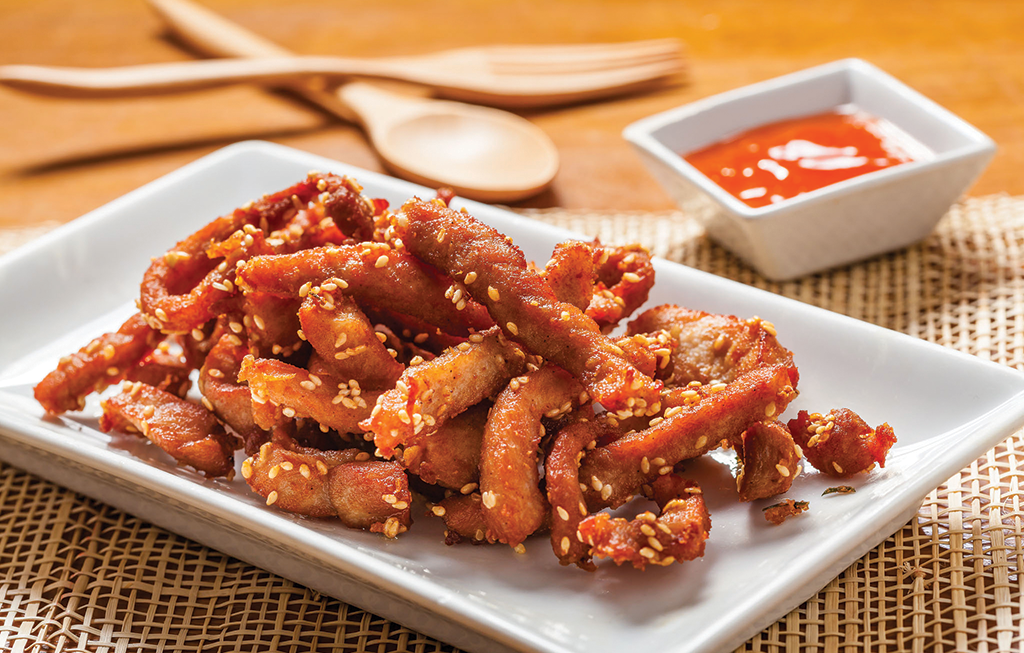 หมูแดดเดียว Fried sun-dried pork