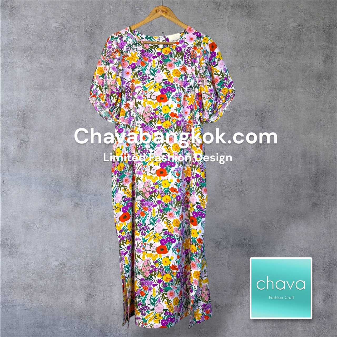 NEW!! MAXI Dress / ชุดเดรสยาว (พื้นขาว) ลายดอก แขนพวง ผ่าข้าง กระดุมหลัง มีกระเป๋า 2 ข้าง