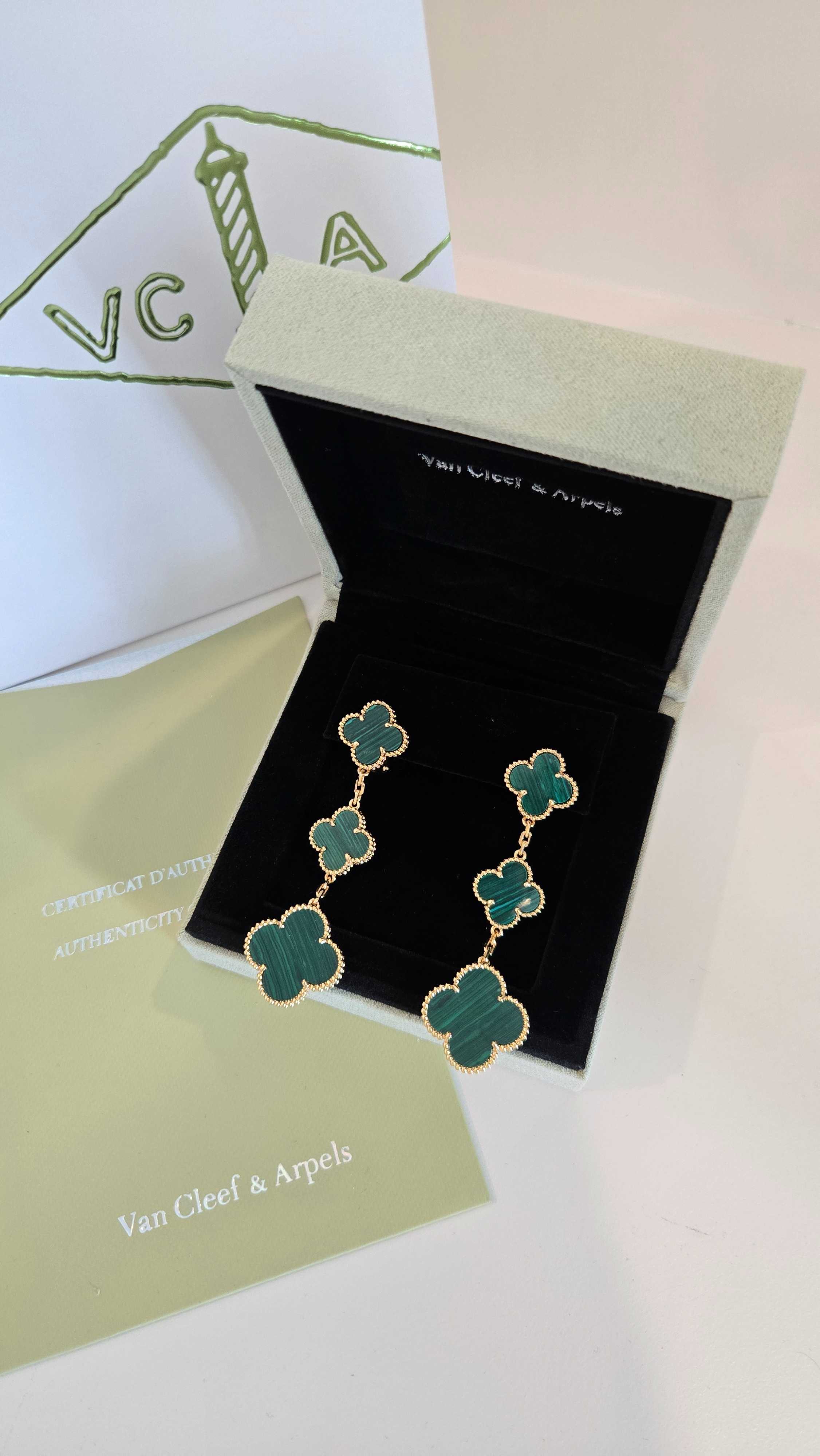 ต่างหูระย้า เขียว Nobox 