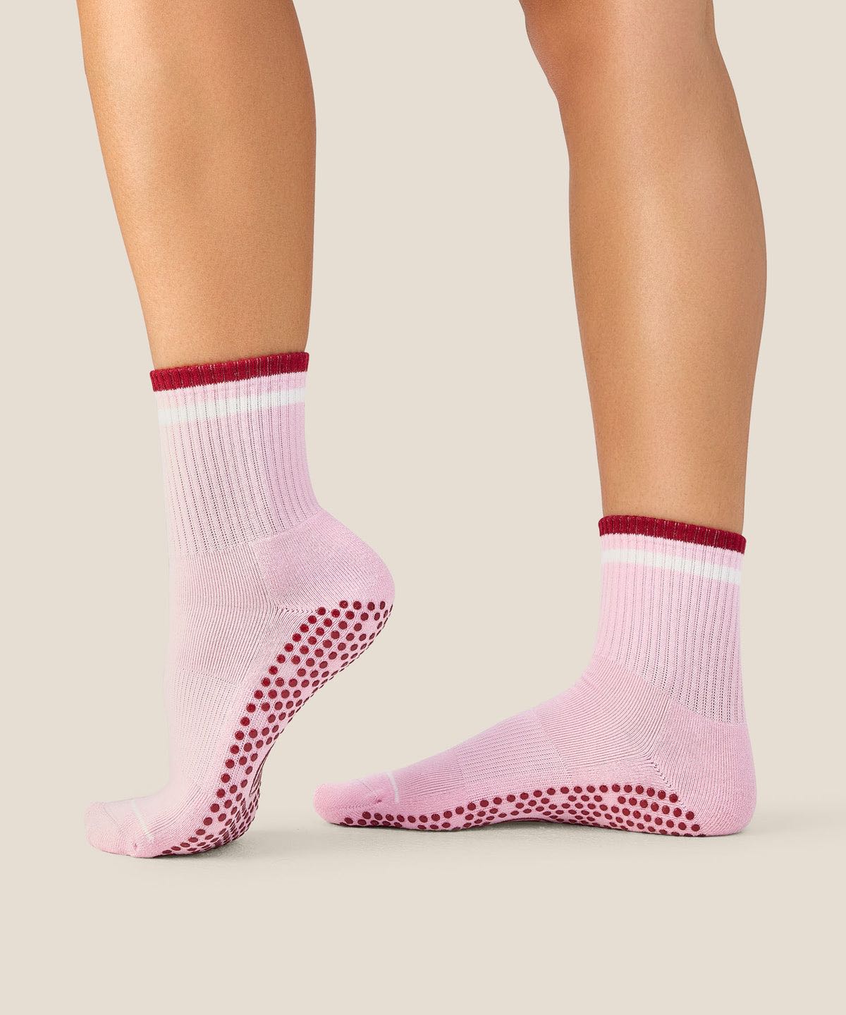 MoveActive Crew Grip Socks - Track Pink | ถุงเท้าพิลาทิส