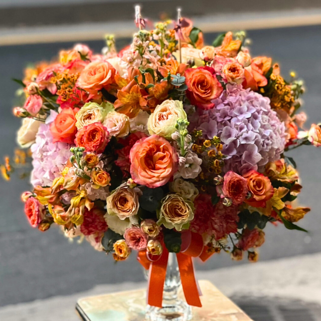 แจกันดอกไม้สด Blooming Elegance 30