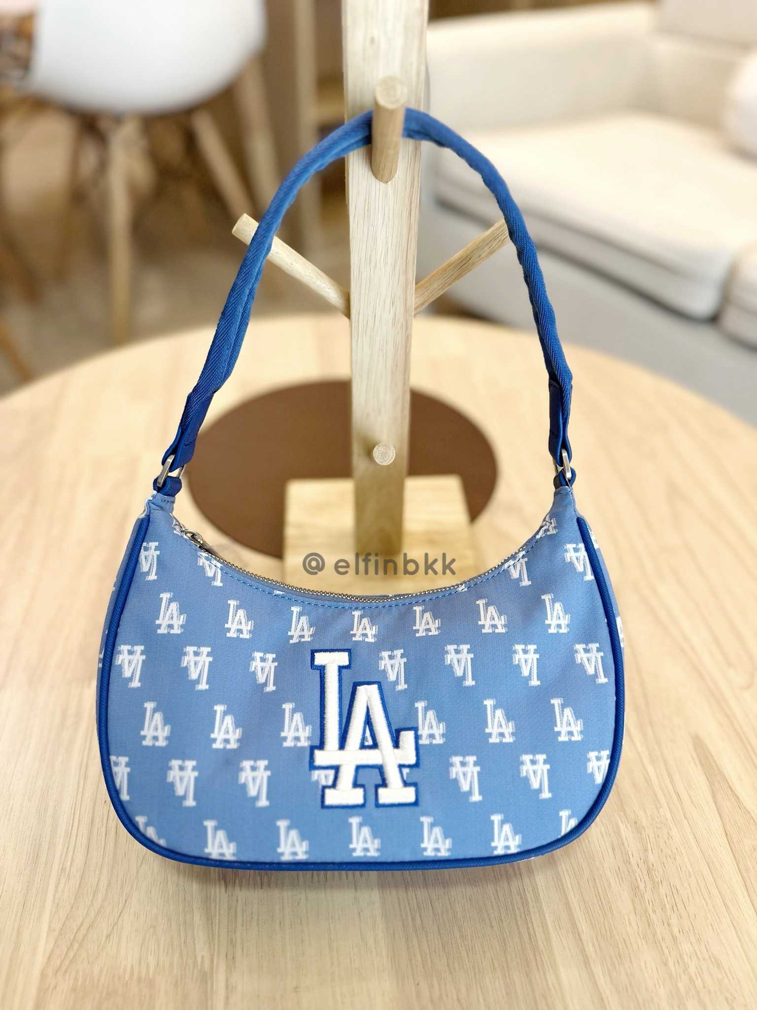 🚨Clearance Sale🚨 MLB Mono hobo bag  กระเป๋าสะพายข้าง โฮโบ/ทรงพอช สีฟ้า/สีครีม/สีน้ำเงิน