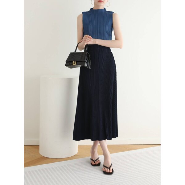 ปรับราคาลง!! ยาว 33.5นิ้ว! 2MUAY รุ่น GJO9022-1 THICK A LINE PLEAT SKIRT กระโปรงผู้หญิง กระโปรงพล...