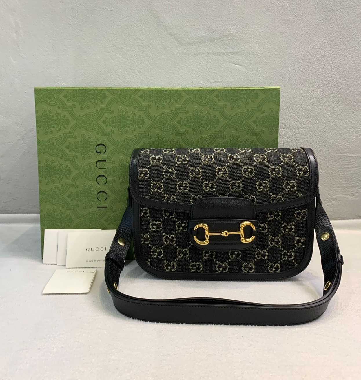 Gucci Horsebit Shoulder Bag Black Denim ปี2022 มือสองสภาพสวยค่ะ