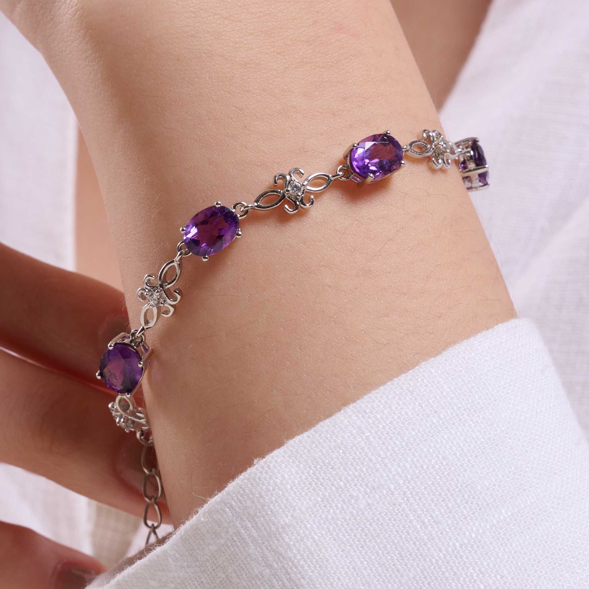 สร้อยข้อมือ Amethyst เสริมการโฟกัส เสริมความรัก การเชื่อมต่อกับ higher-self 💜