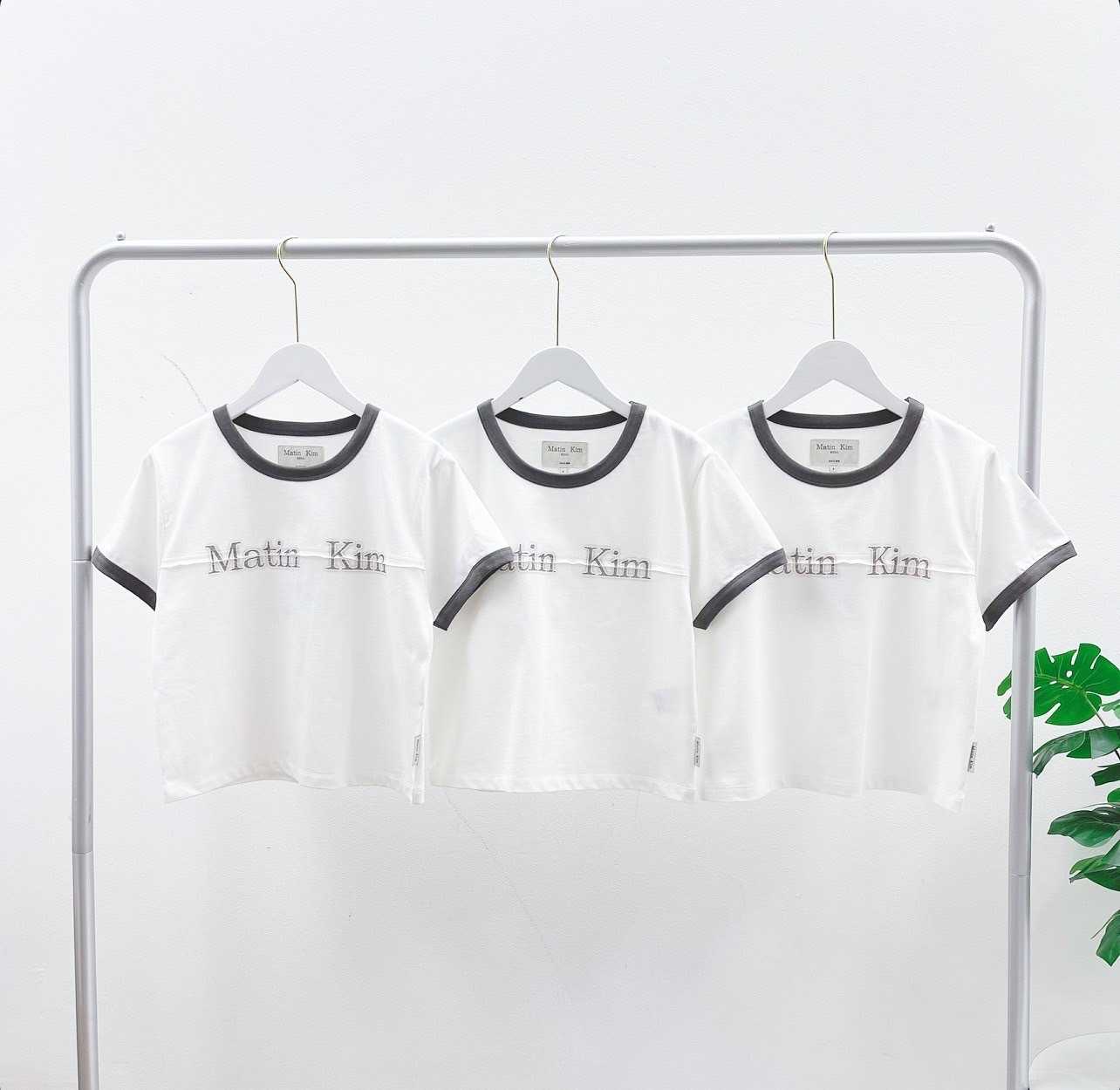 Matin Kim Cutted LOGO Ringer CROP T-Shirt