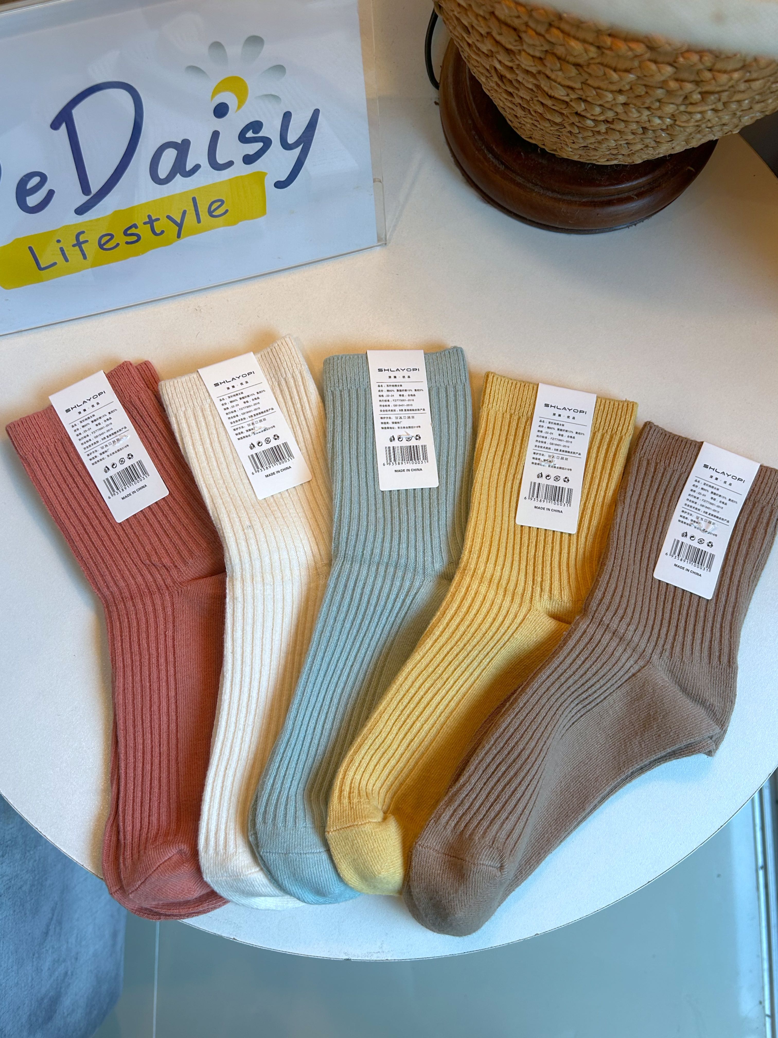 ถุงเท้ายาวสีพาสเทล 