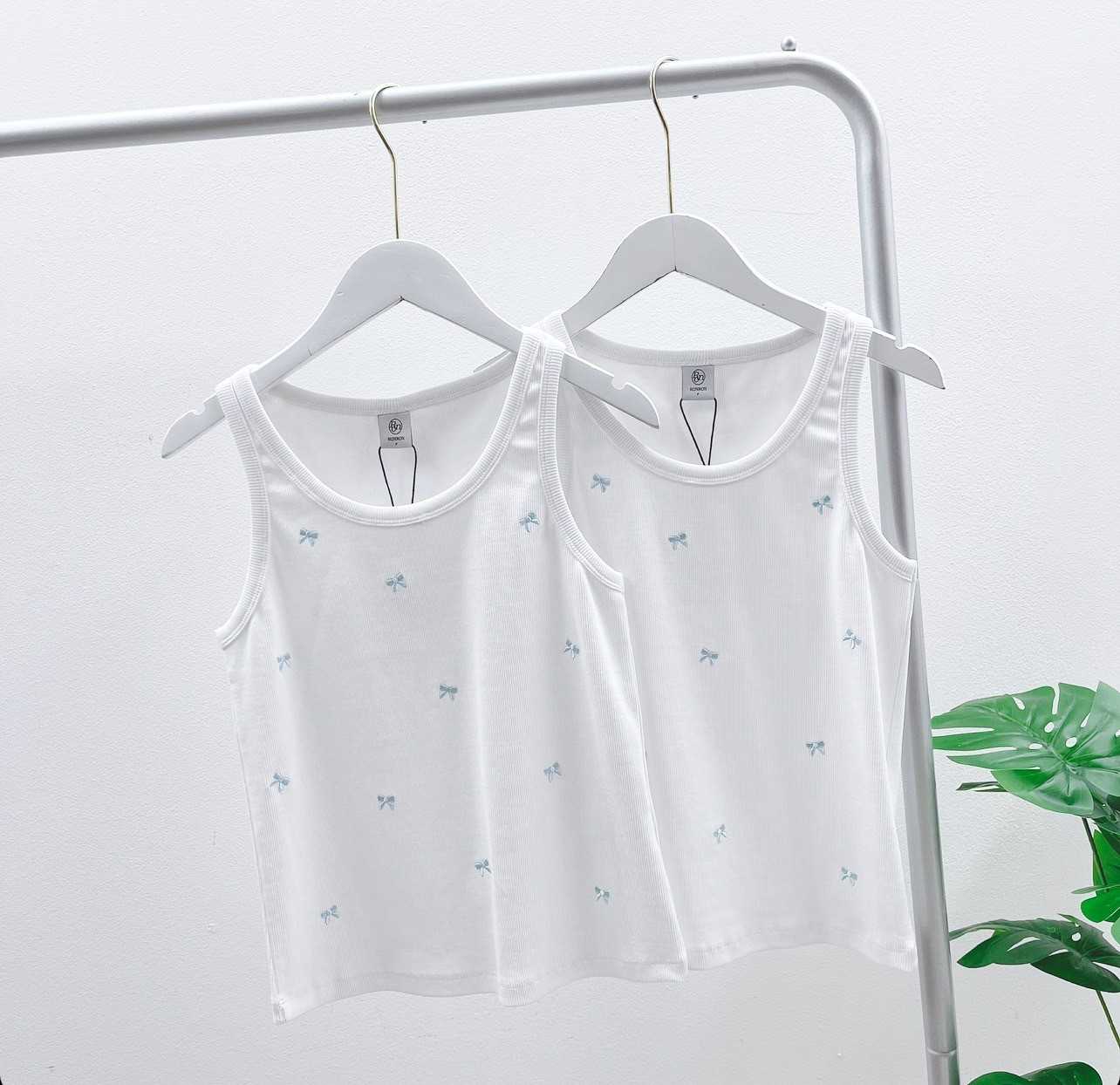 Ronron Ribbon Pattern Sleeve White