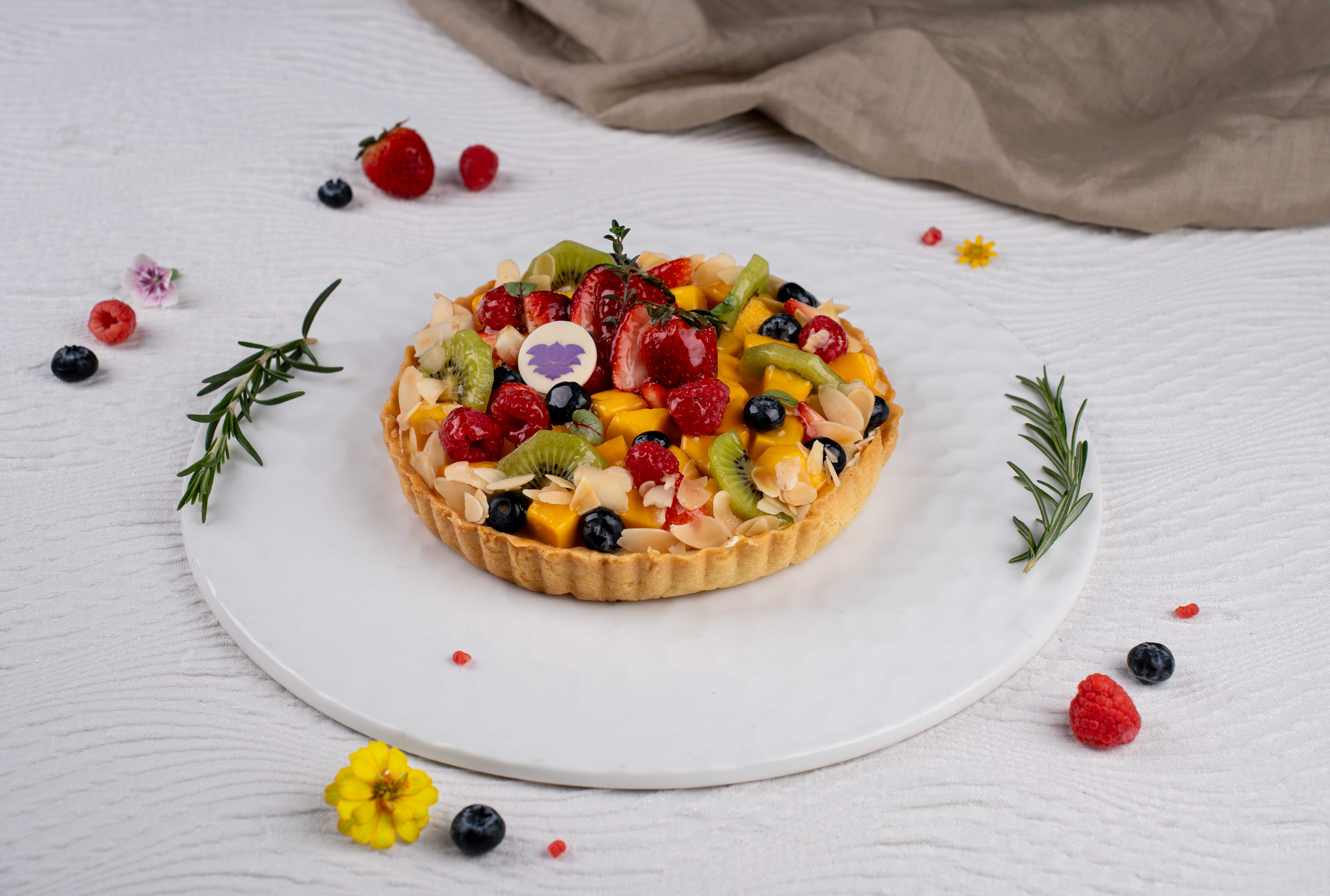[Pre-order] Assorted Fresh Fruit Almond Tart