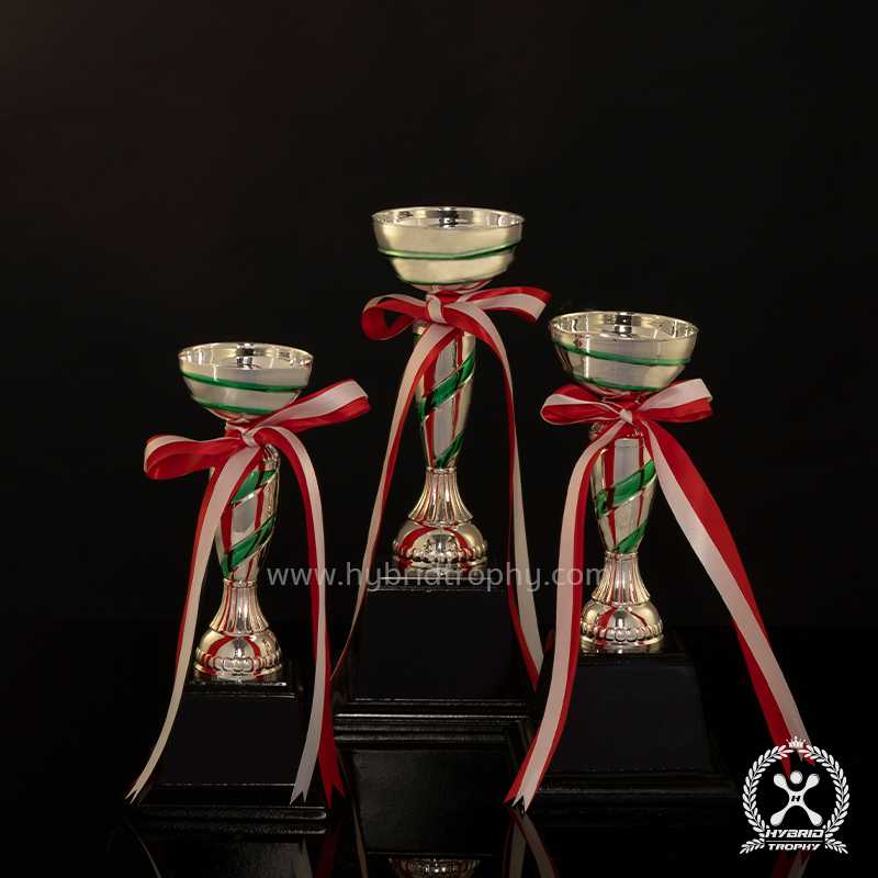 Hybrid Trophy ถ้วยรางวัลโลหะอิตาลี HYB-229 สี Green