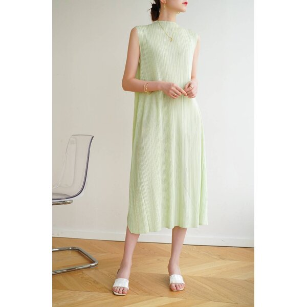 ปรับราคาลง!! 2MUAY รุ่น GJO7970 เดรสพลีทคุณภาพ SLEEVELESS HIGH NECK PLEATED DRESS 8 สี FREE SIZE