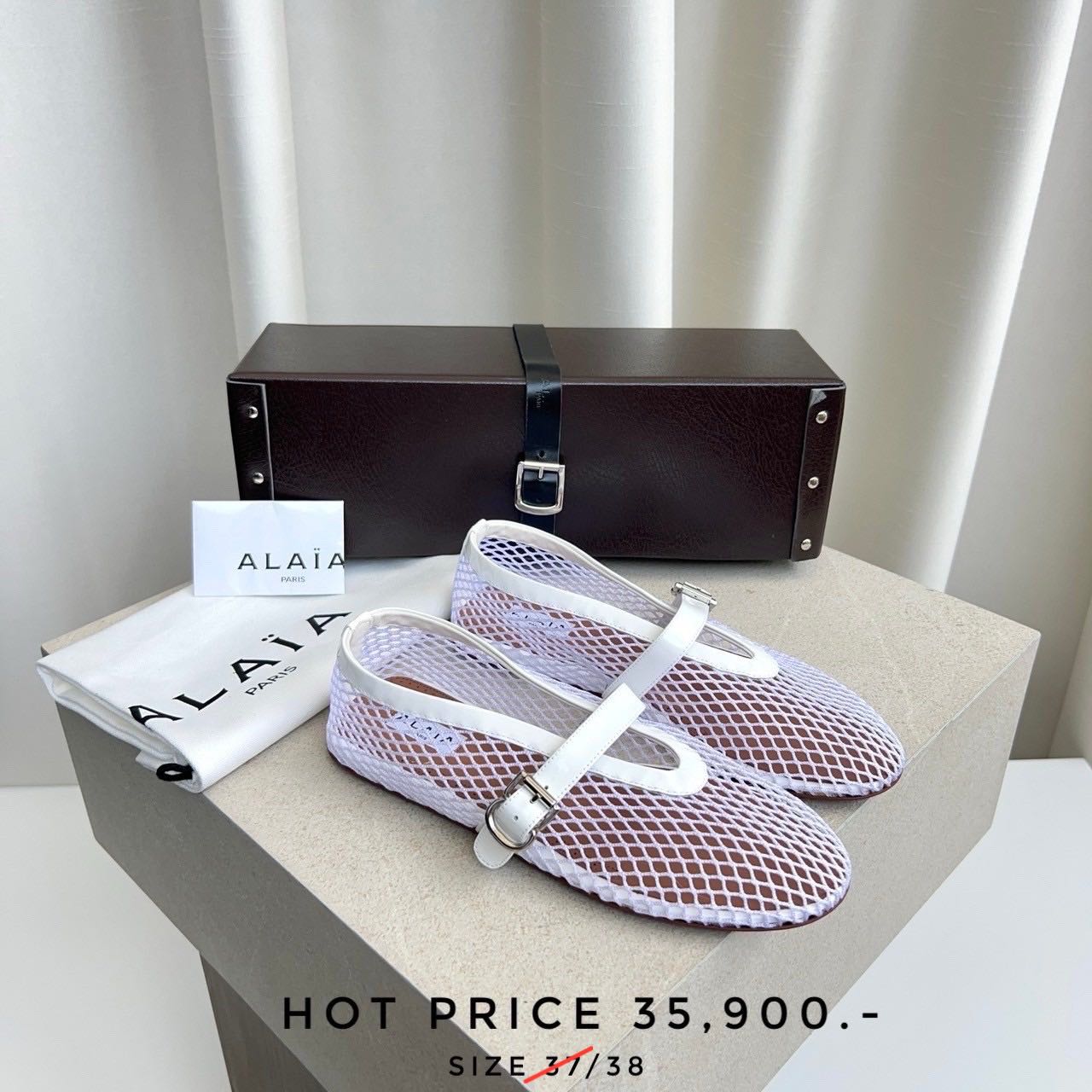 ALAIA BALLET FLATS IN FISHNET - WHITE 