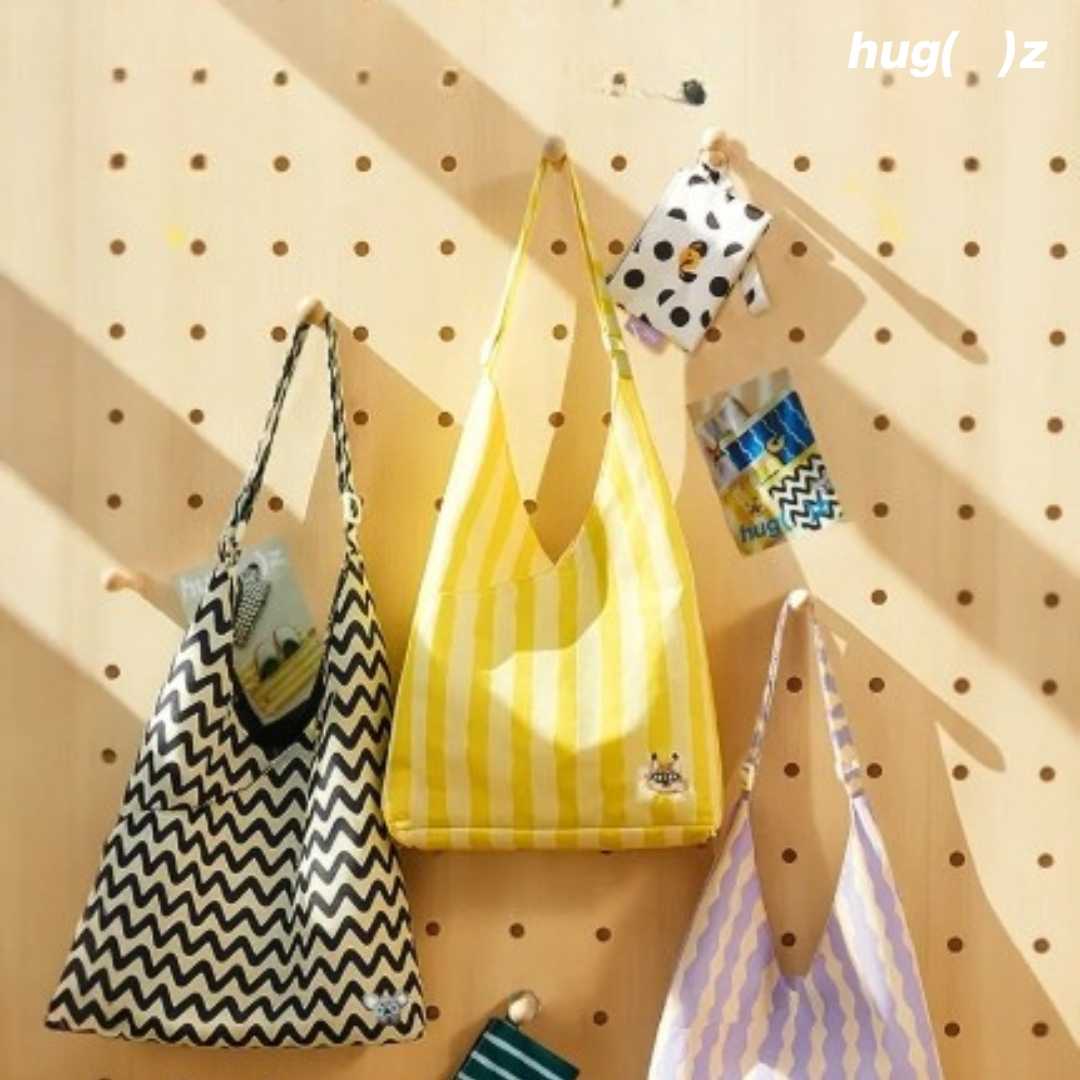 Hug Z - ฮัก-ซี  Shoulder Bag กระเป๋าสะพายข้างสุดเก๋