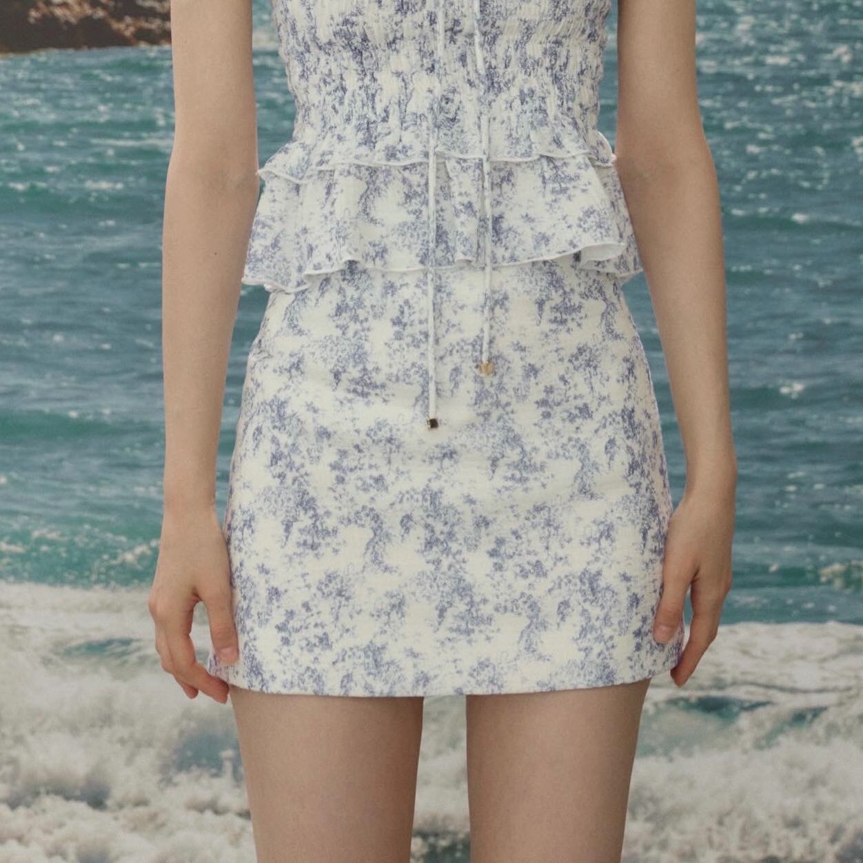 IT GIRL SKIRT ( shipping 11 May )