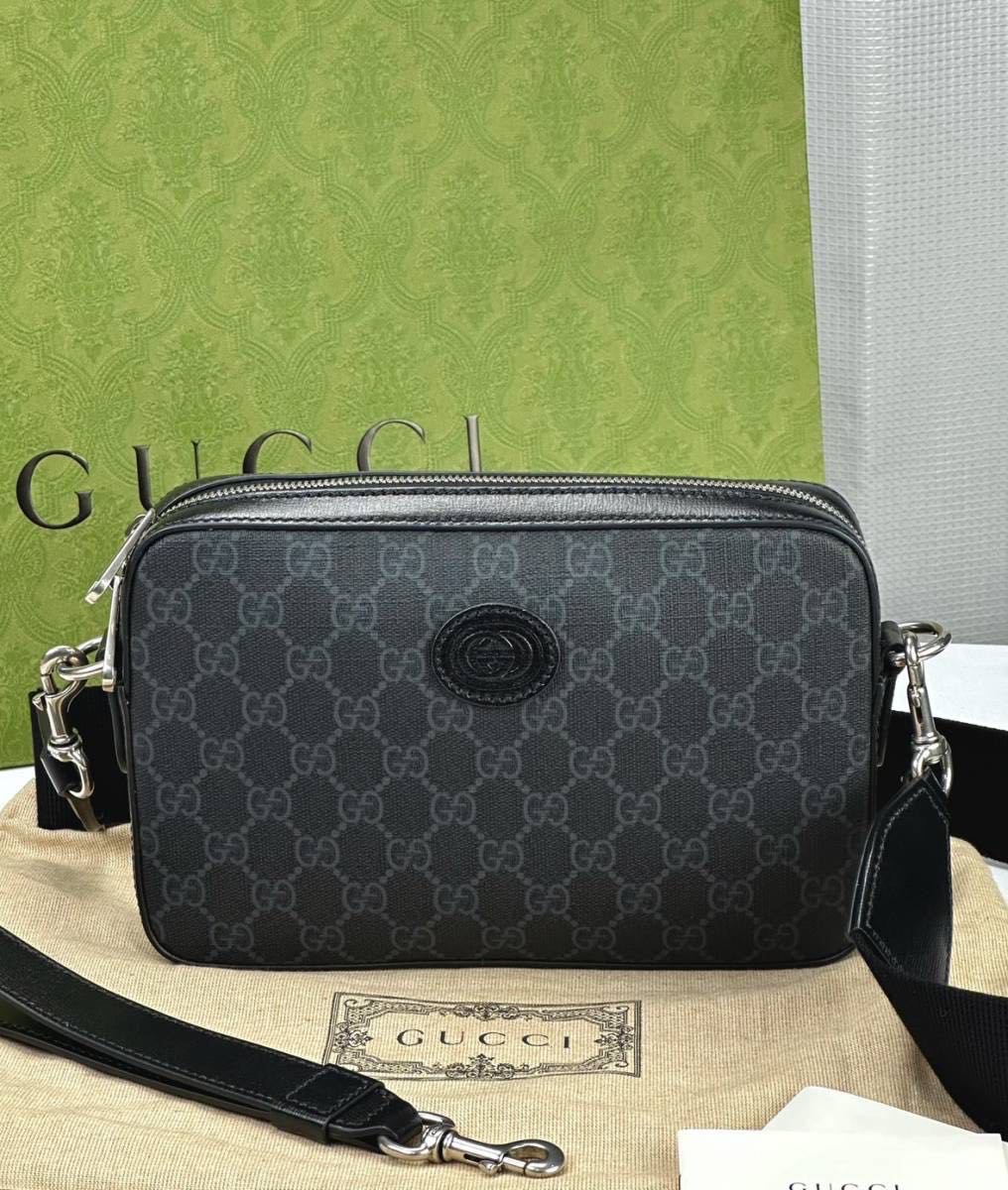  New Gucci Shoulder bag with Interlocking 