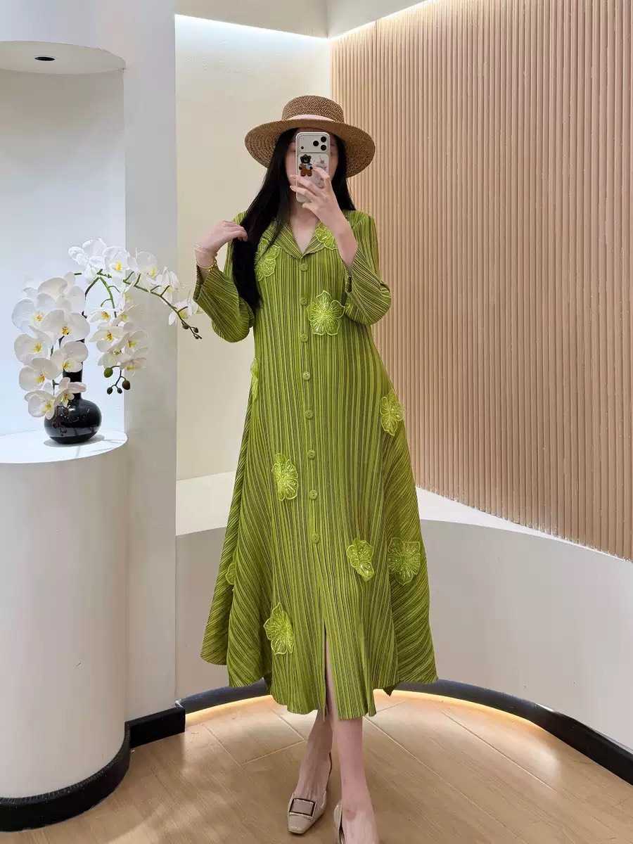 PleatByNisa B18 เดรสอัดพลีทผ้าพรีเมียม เนื้อผ้าคุณภาพ Polyester100%