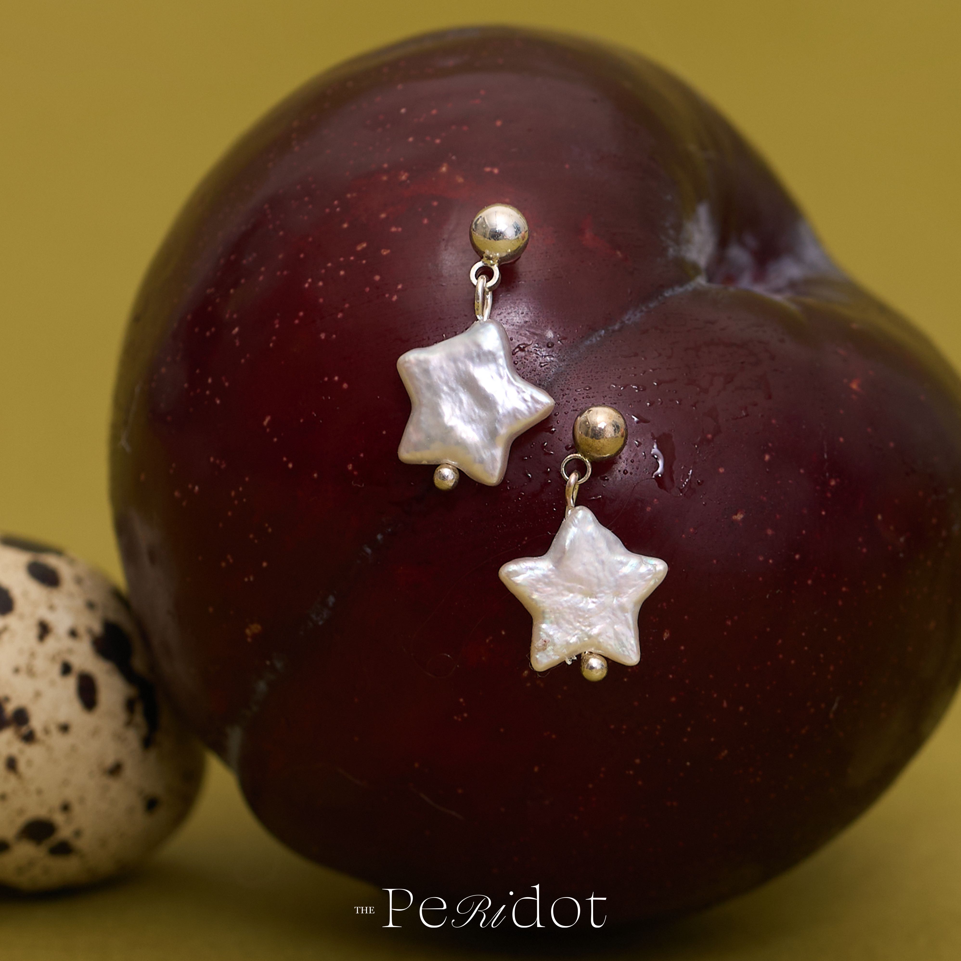Star earrings - ต่างหูมุกแท้ มีเสน่ห์ ความสมดุลย์ทางอารมณ์