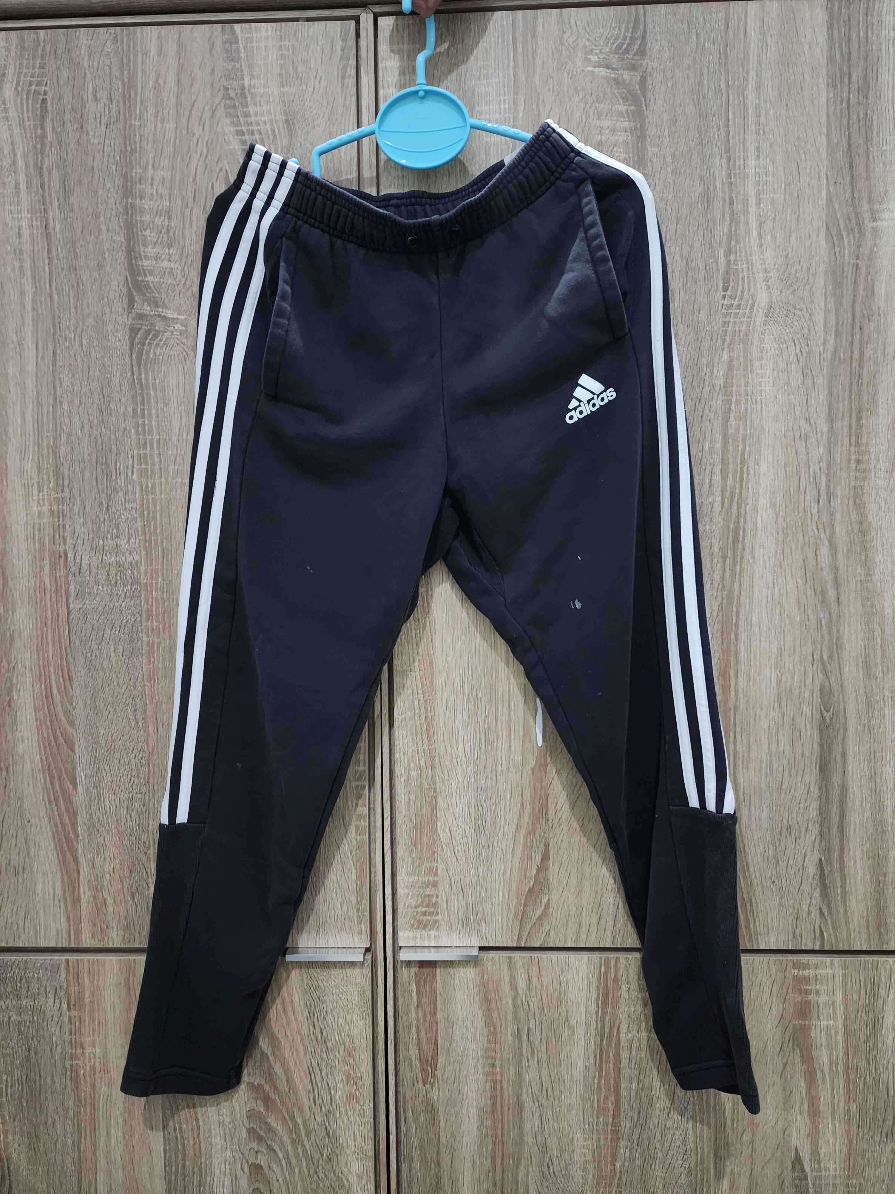 กางเกง ขายาว ยี่ห้อ ADIDAS สวยเดิมๆ ของใหม่เก่าเก็บ ขายตามสภาพ เอว 28-36 ยืดได้ ใส่สบาย พร้อมส่ง